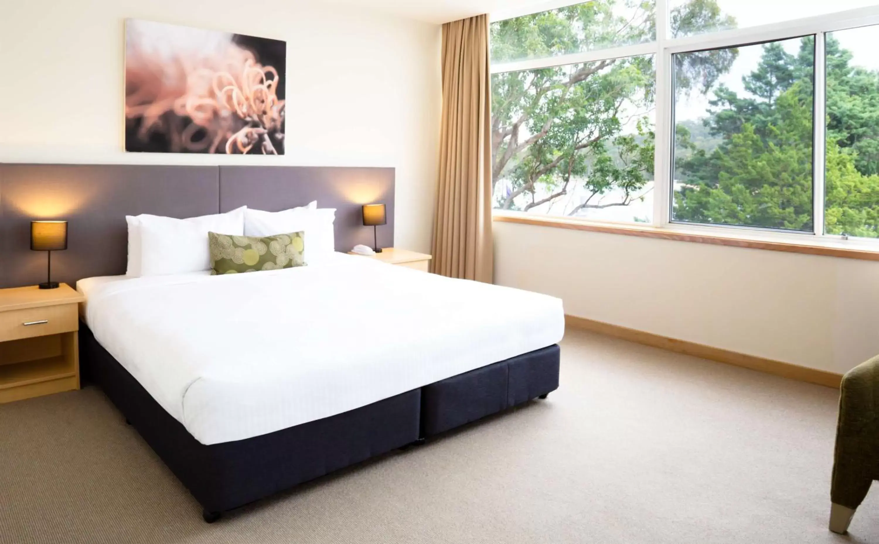 Bed in Mirage Hotel Newport Bed in Mirage Hotel Newport