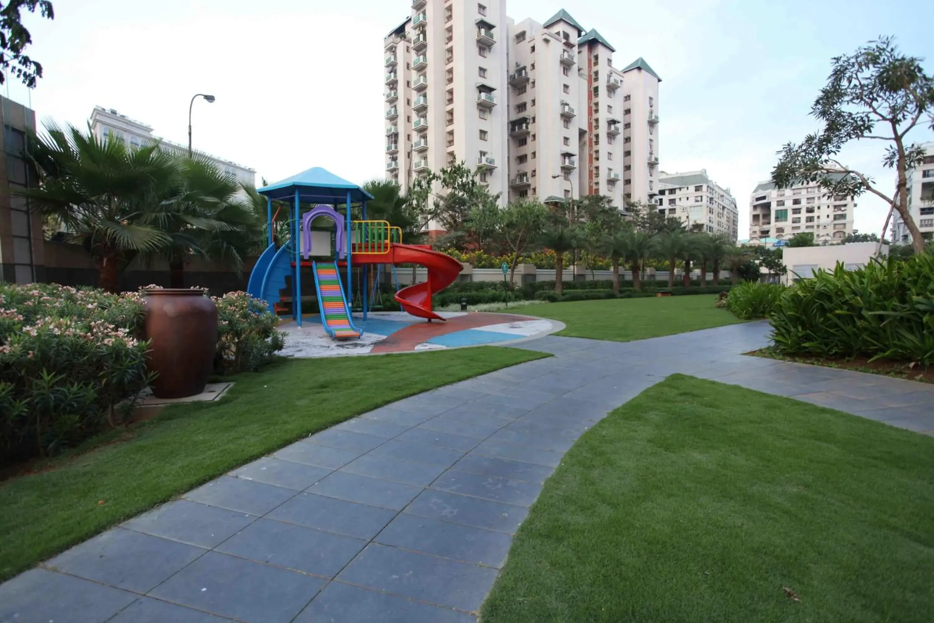 Garden, Children's Play Area in Somerset Greenways Chennai