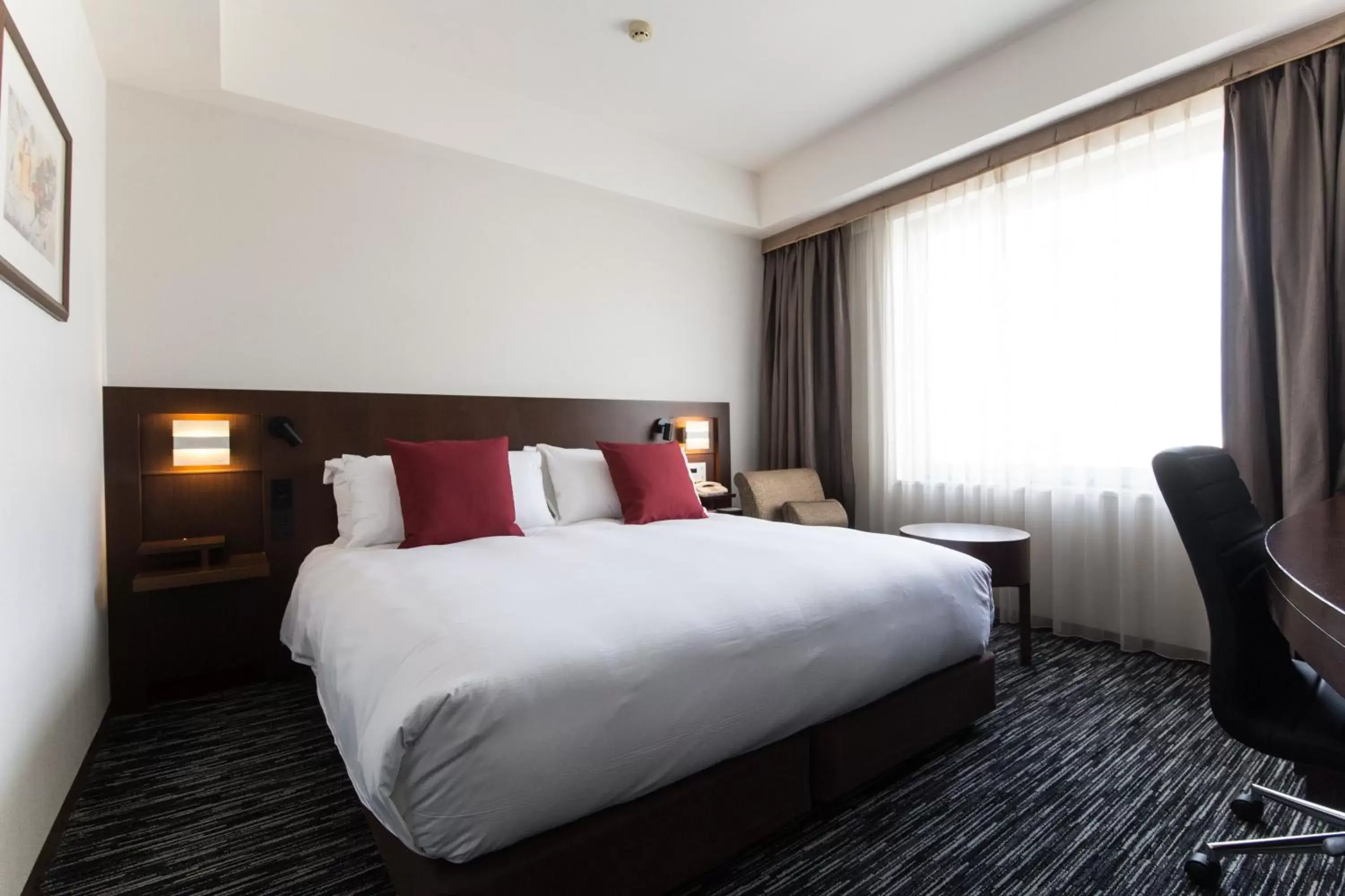 Photo of the whole room, Bed in ANA Crowne Plaza Yonago, an IHG Hotel