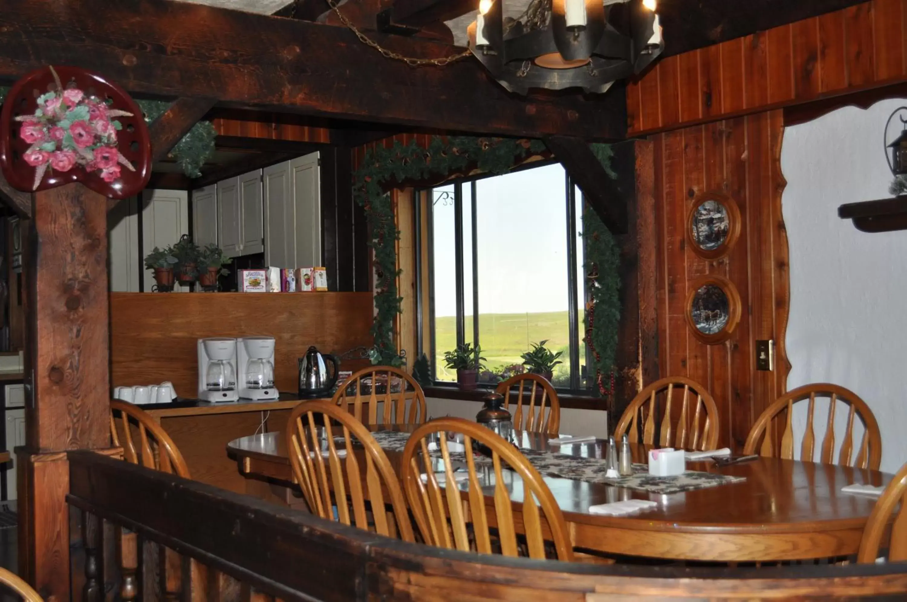 Dining area, Restaurant/Places to Eat in Rocky Ridge Country Lodge