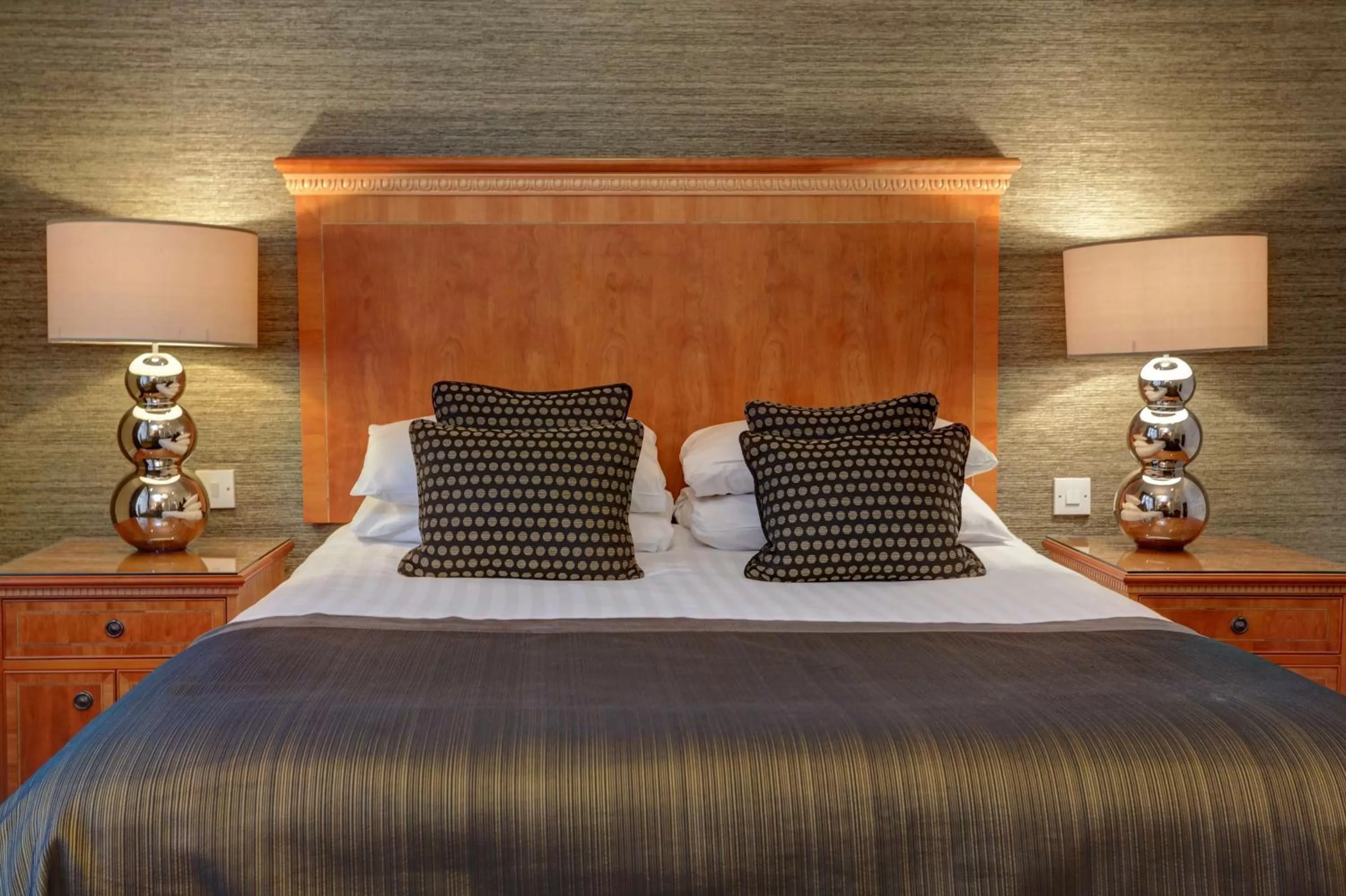 Photo of the whole room, Bed in Best Western Garfield House Hotel