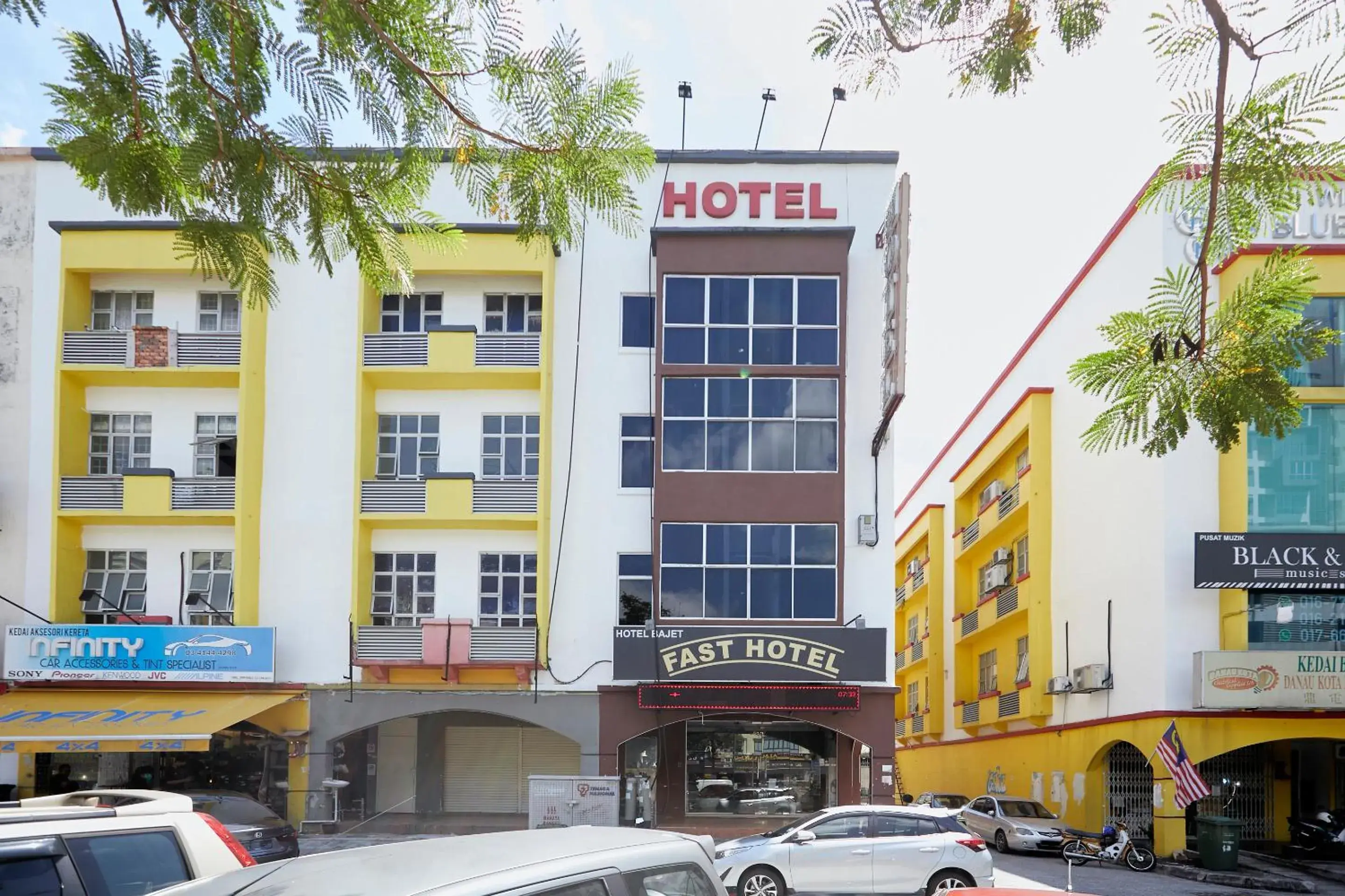 Property Building in Fast Hotel Setapak