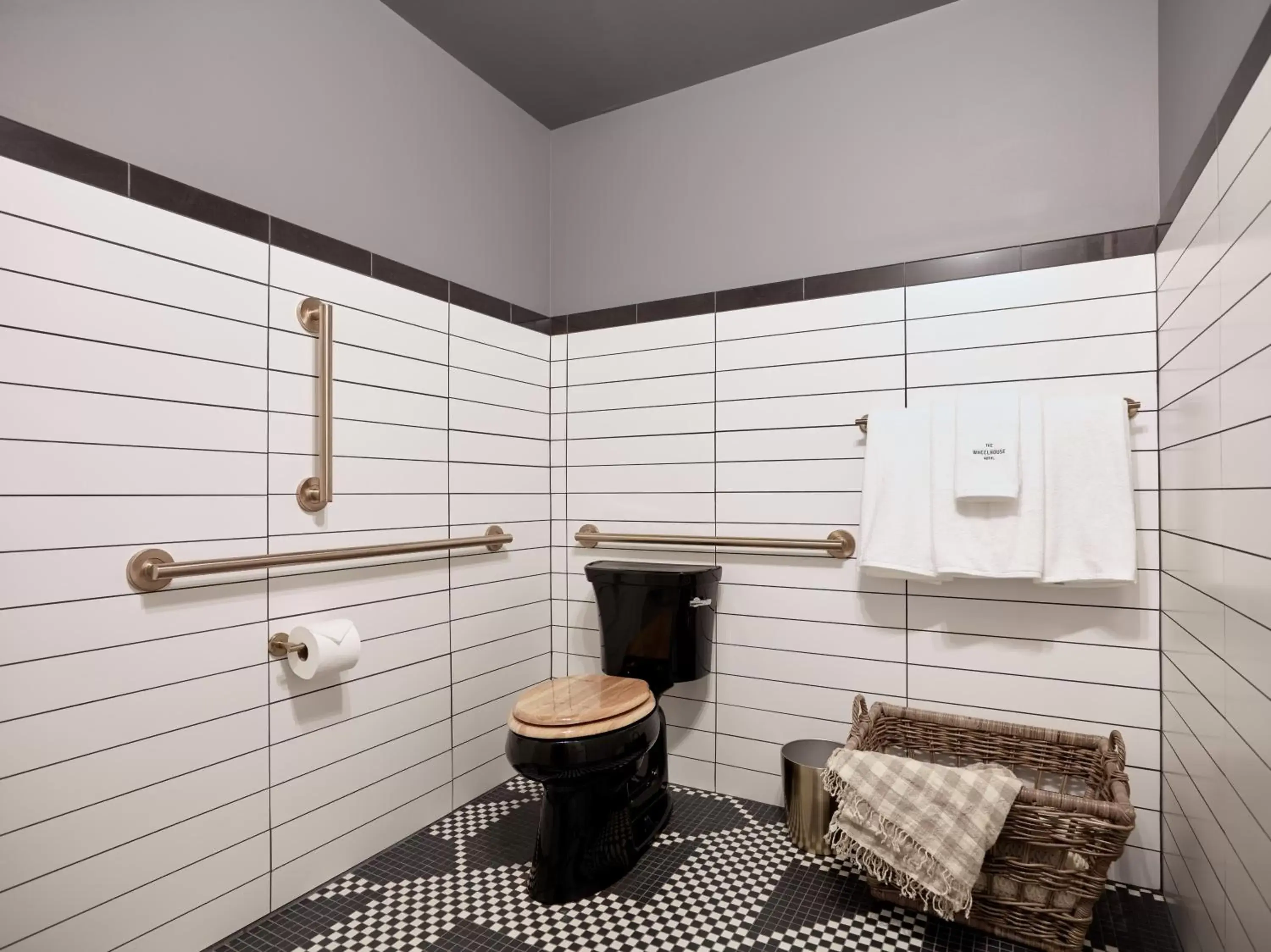 Bathroom in The Chicago Hotel Collection Wrigleyville