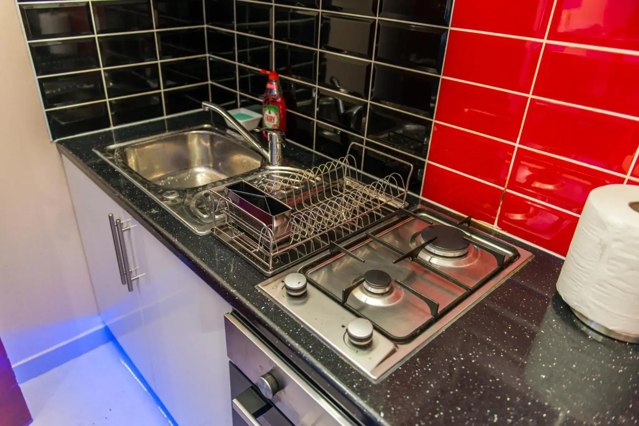 Kitchen/Kitchenette in Meridian Serviced Apartments