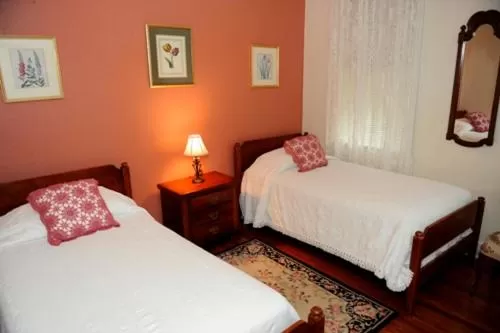 Bedroom, Bed in Inn at the Old Silk Mill