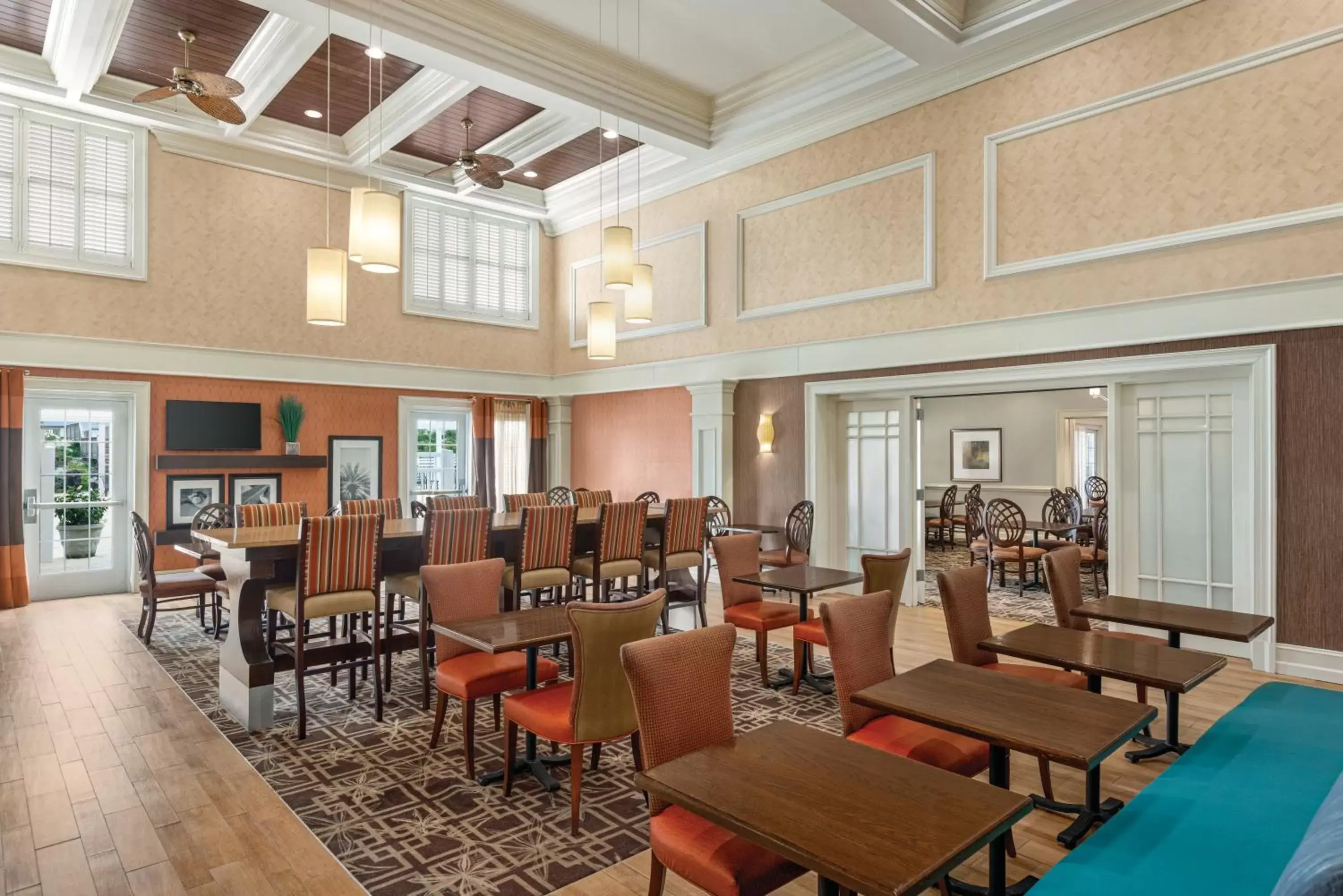 Breakfast, Restaurant/Places to Eat in Hampton Inn & Suites Outer Banks/Corolla