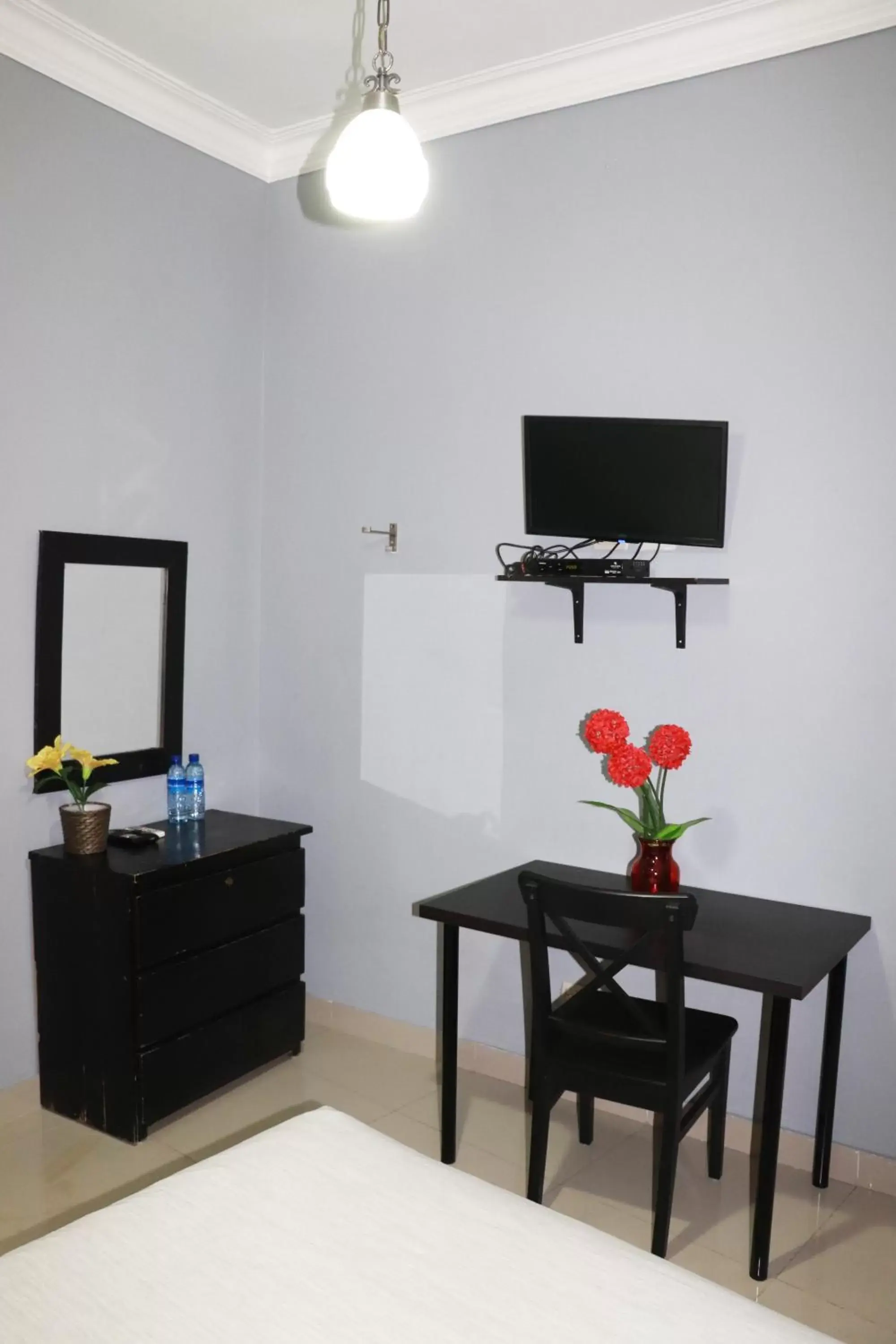 TV and multimedia, TV/Entertainment Center in Hotel Merey