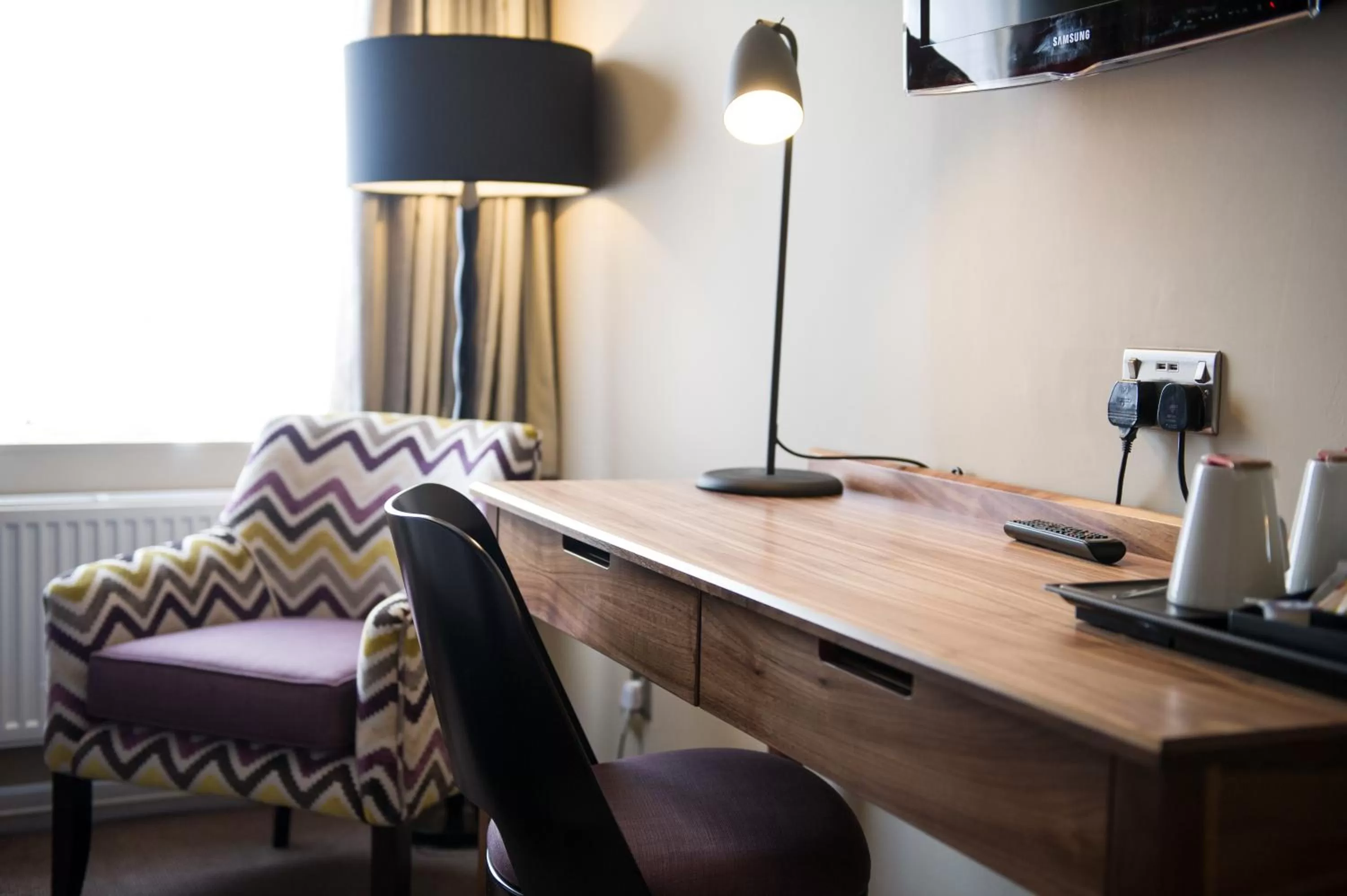 Coffee/tea facilities, TV/Entertainment Center in Toby Carvery Exeter M5 J30 by Innkeeper's Collection