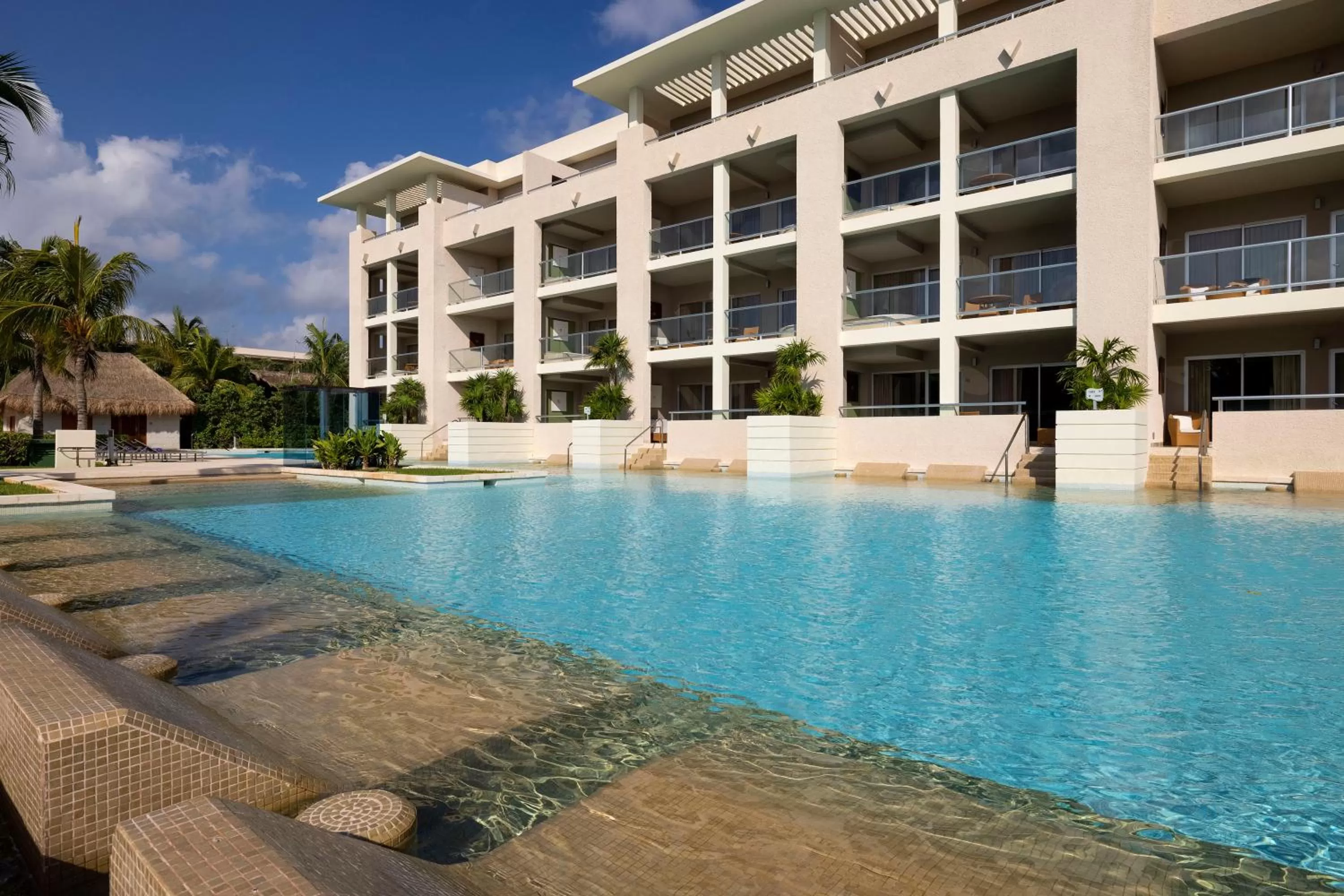 Swimming pool in Paradisus Playa del Carmen - Riviera Maya - All Inclusive