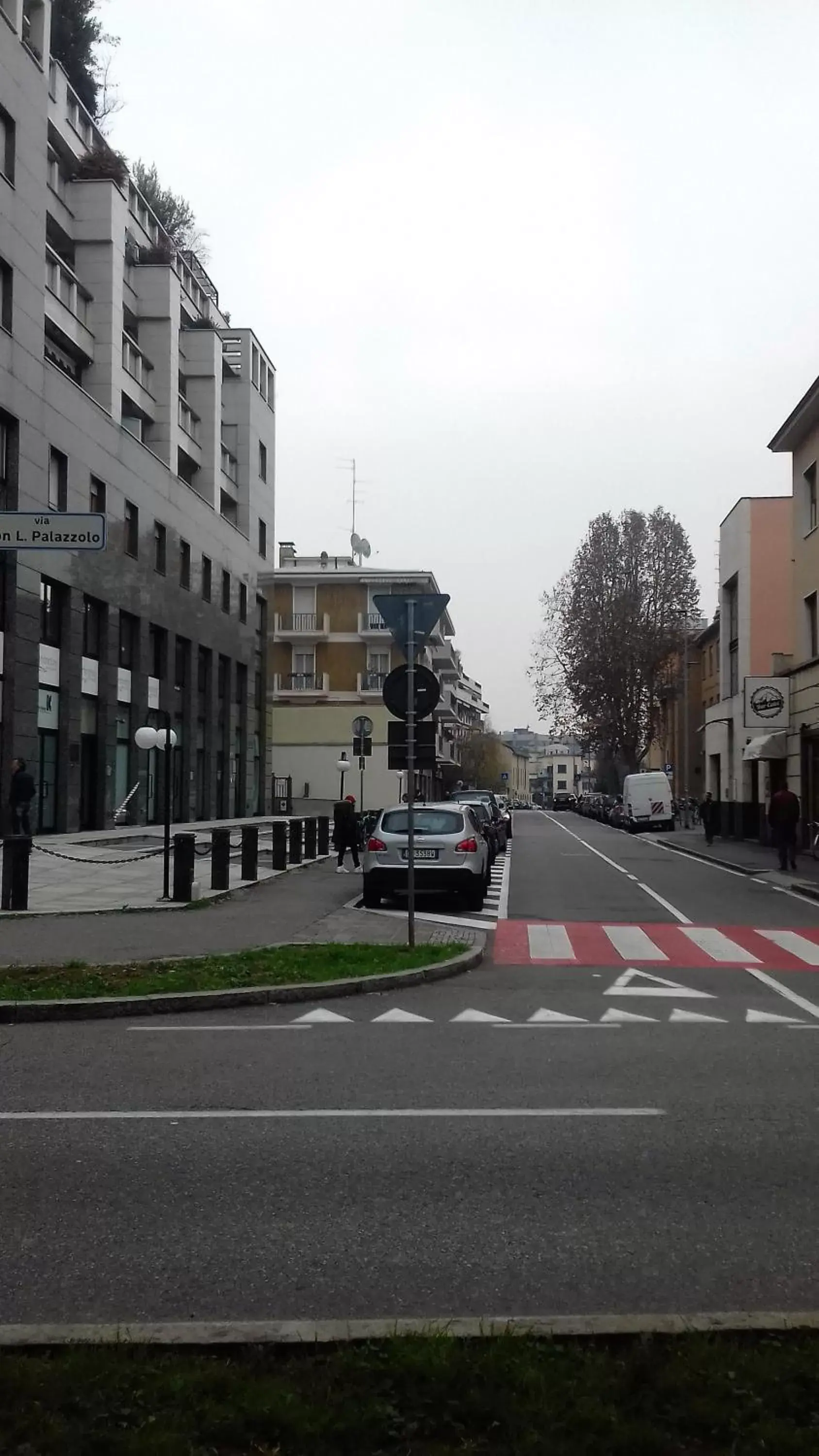 Property building, Neighborhood in Dany Sweethouse