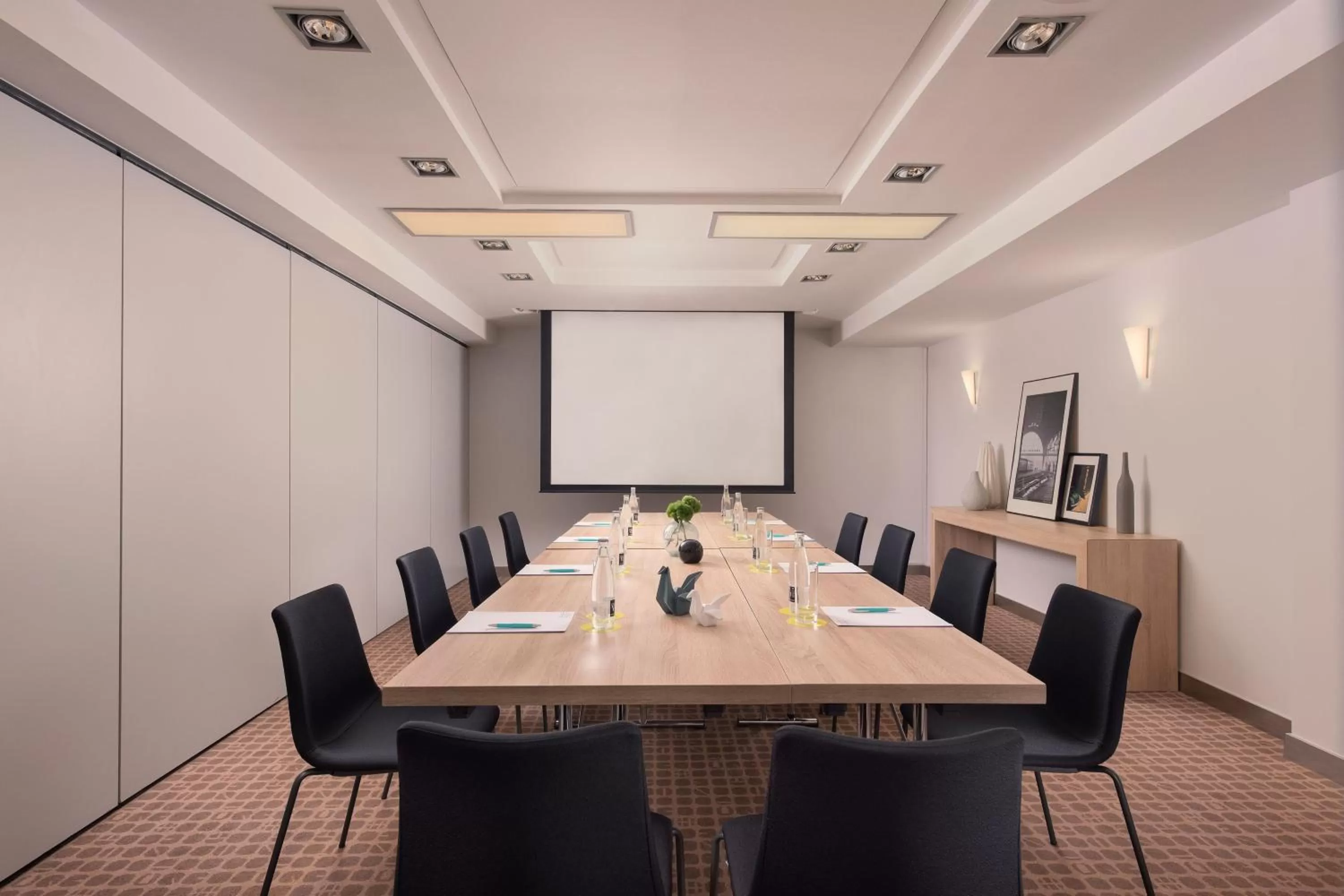 Meeting/conference room in Le Meridien Barcelona