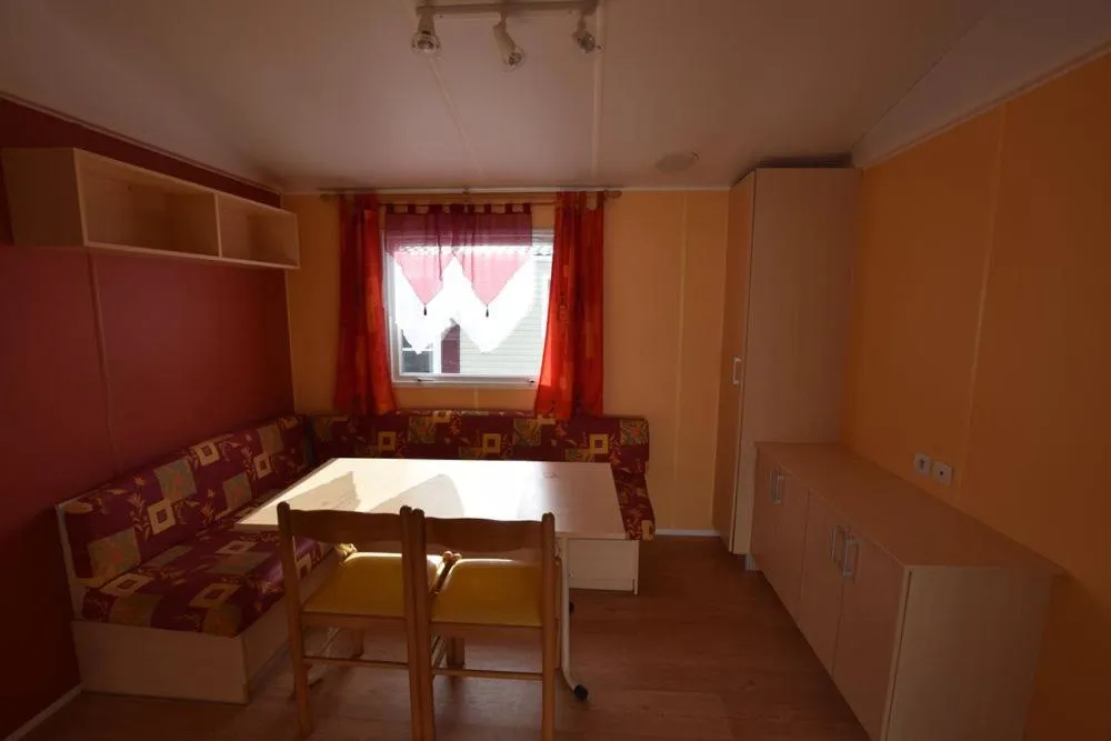 Sabiñanigo Camp & Hotel