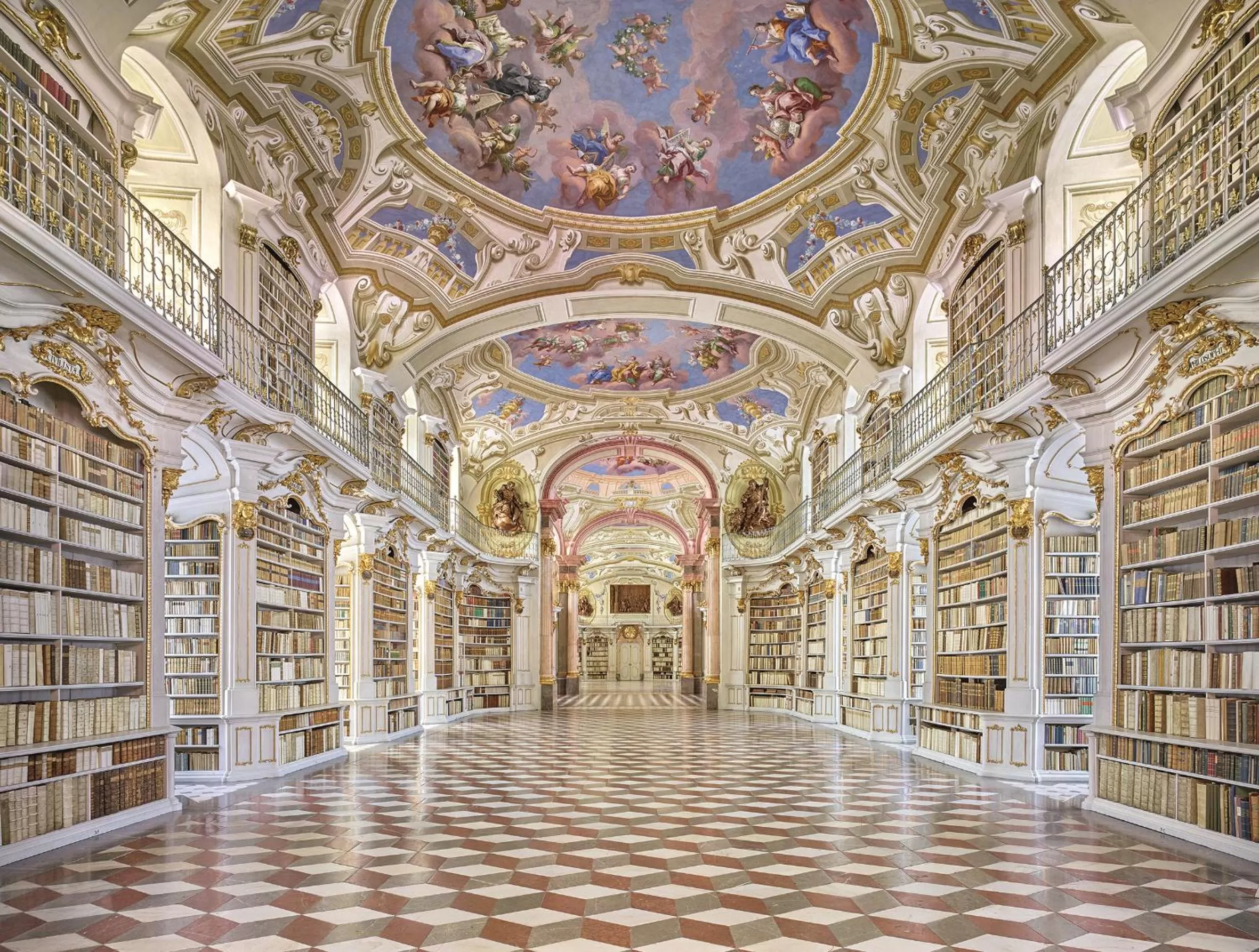 Nearby landmark in Hotel Spirodom