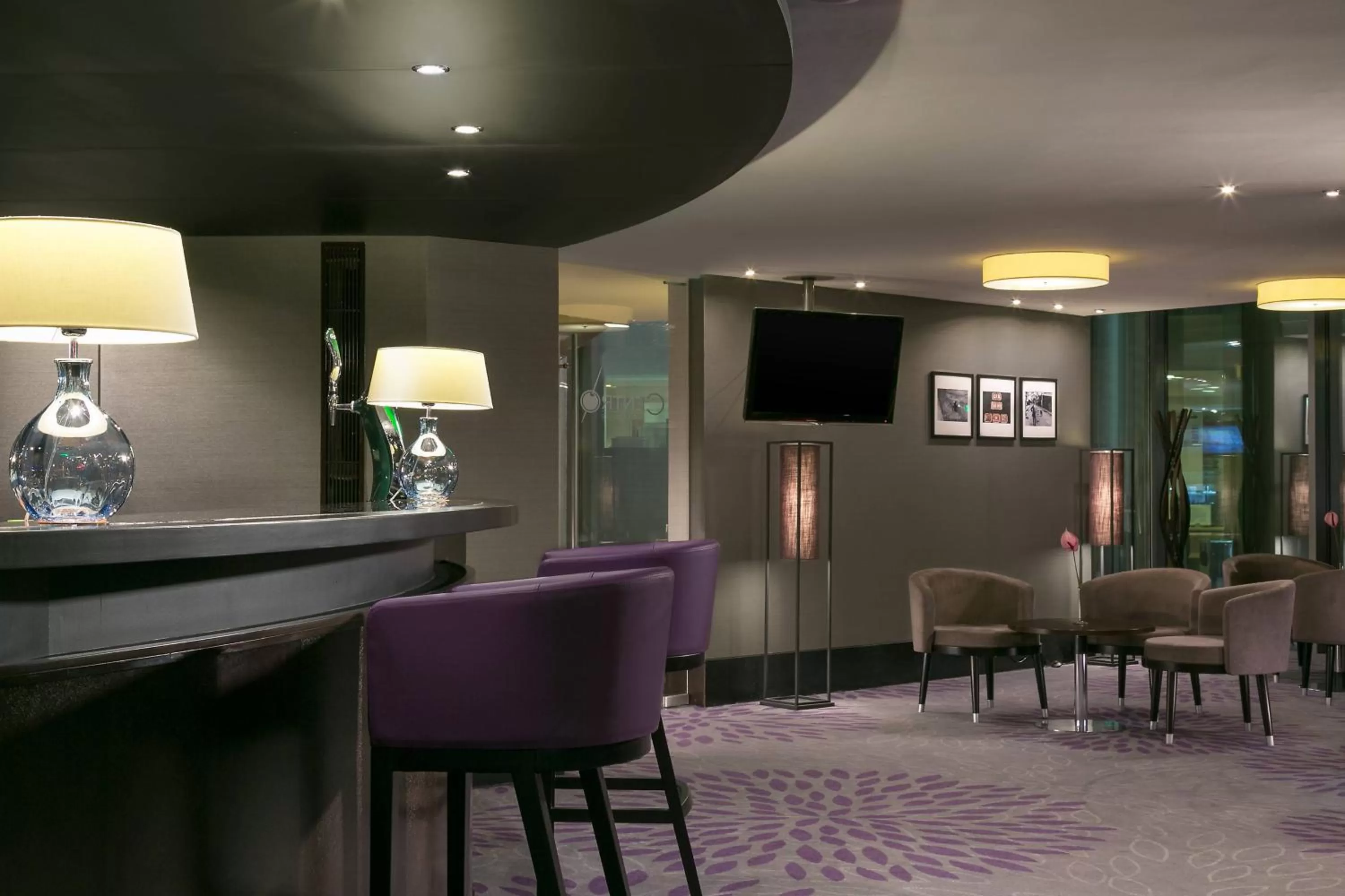 Lounge or bar in Sheraton Bucharest Hotel