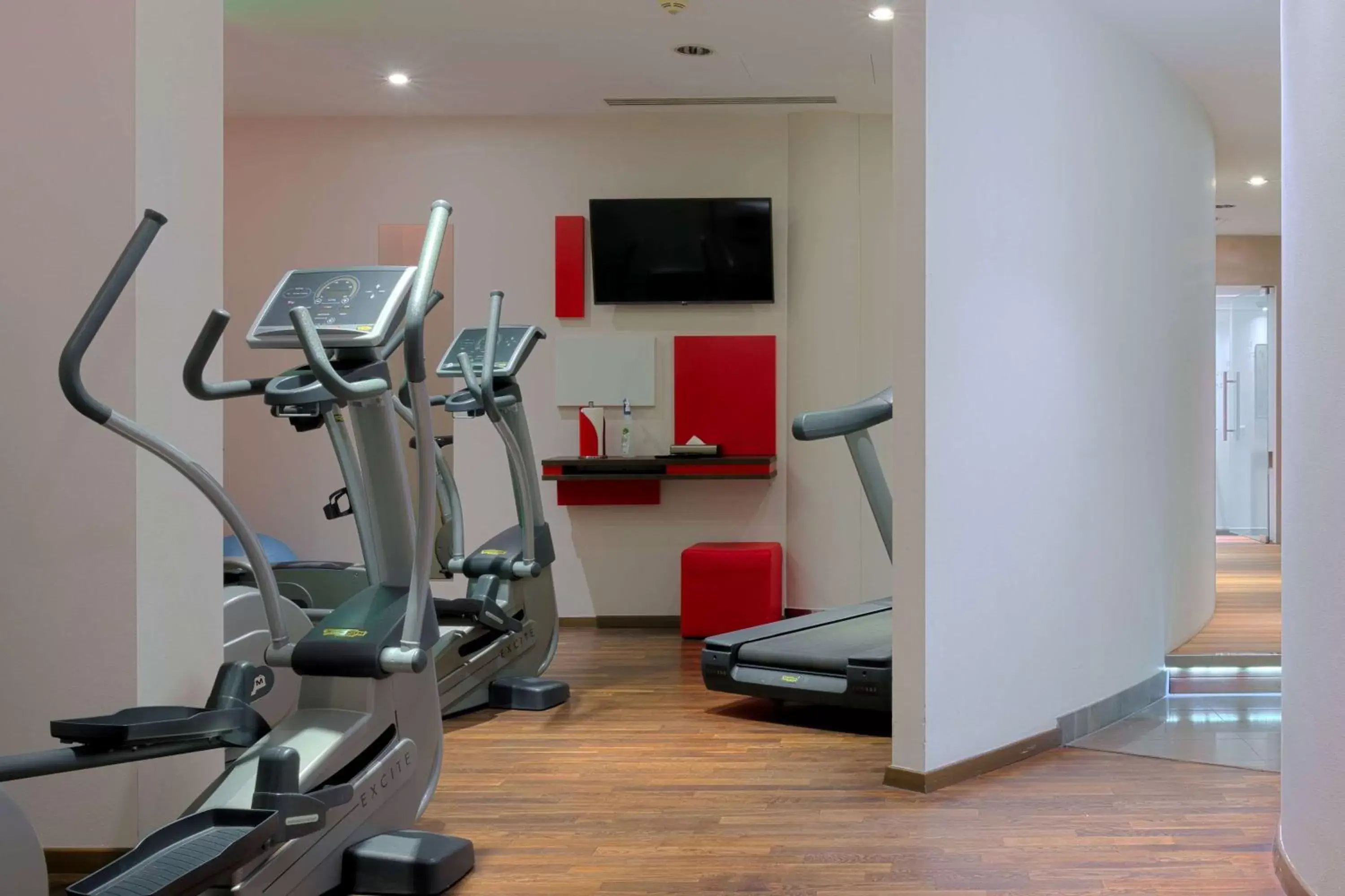 Fitness centre/facilities, Fitness Center/Facilities in Vienna House by Wyndham Andel's Cracow