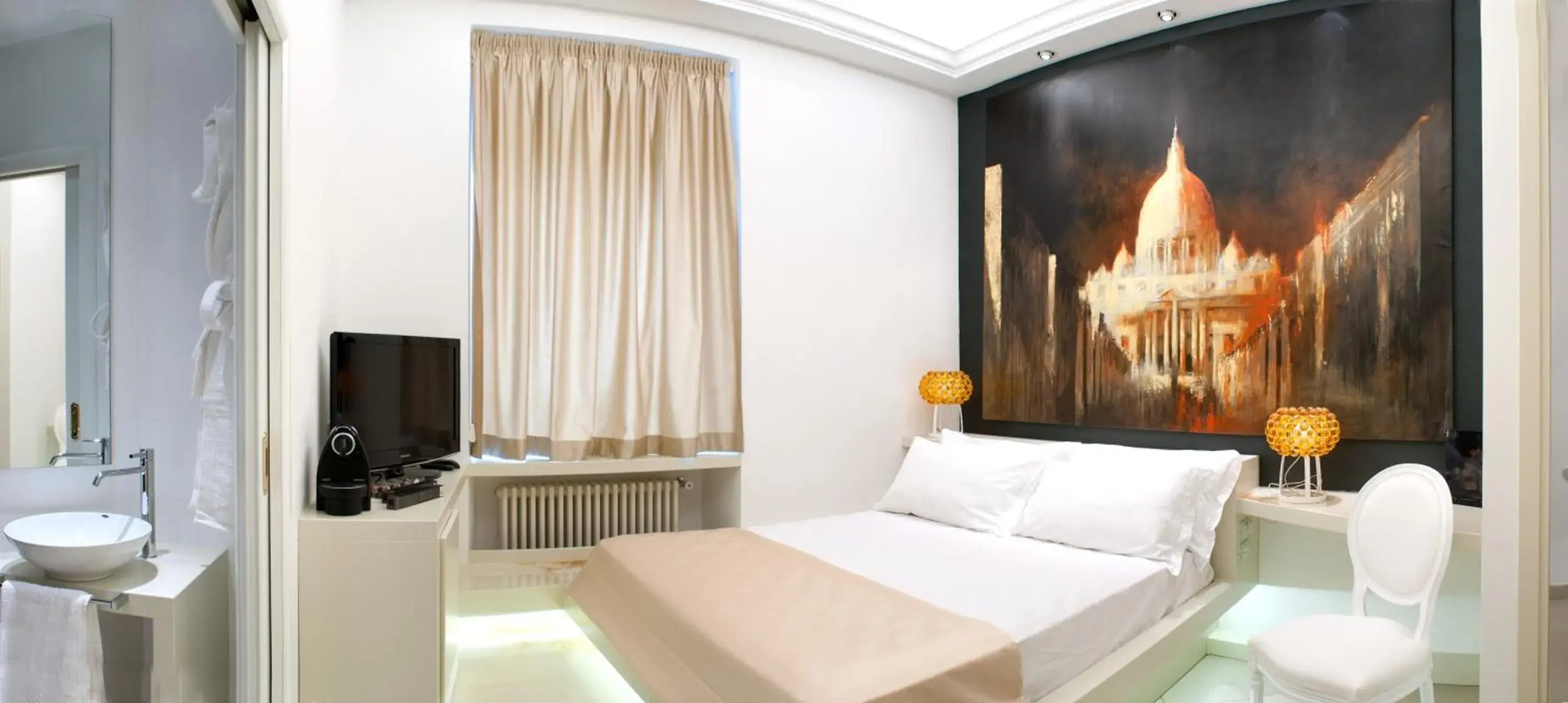Photo of the whole room, Bed in Bdb Luxury Rooms San Pietro