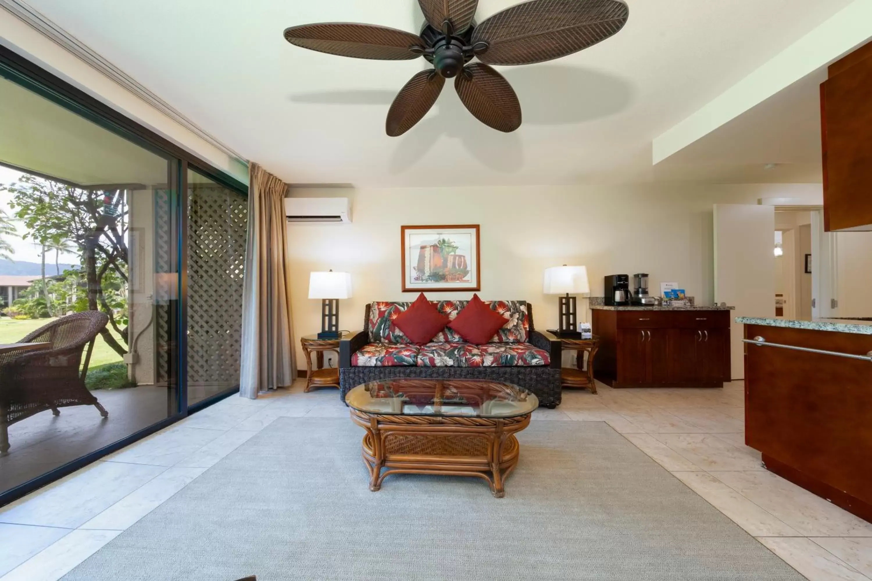 Living room, Seating Area in Hanalei Bay Resort