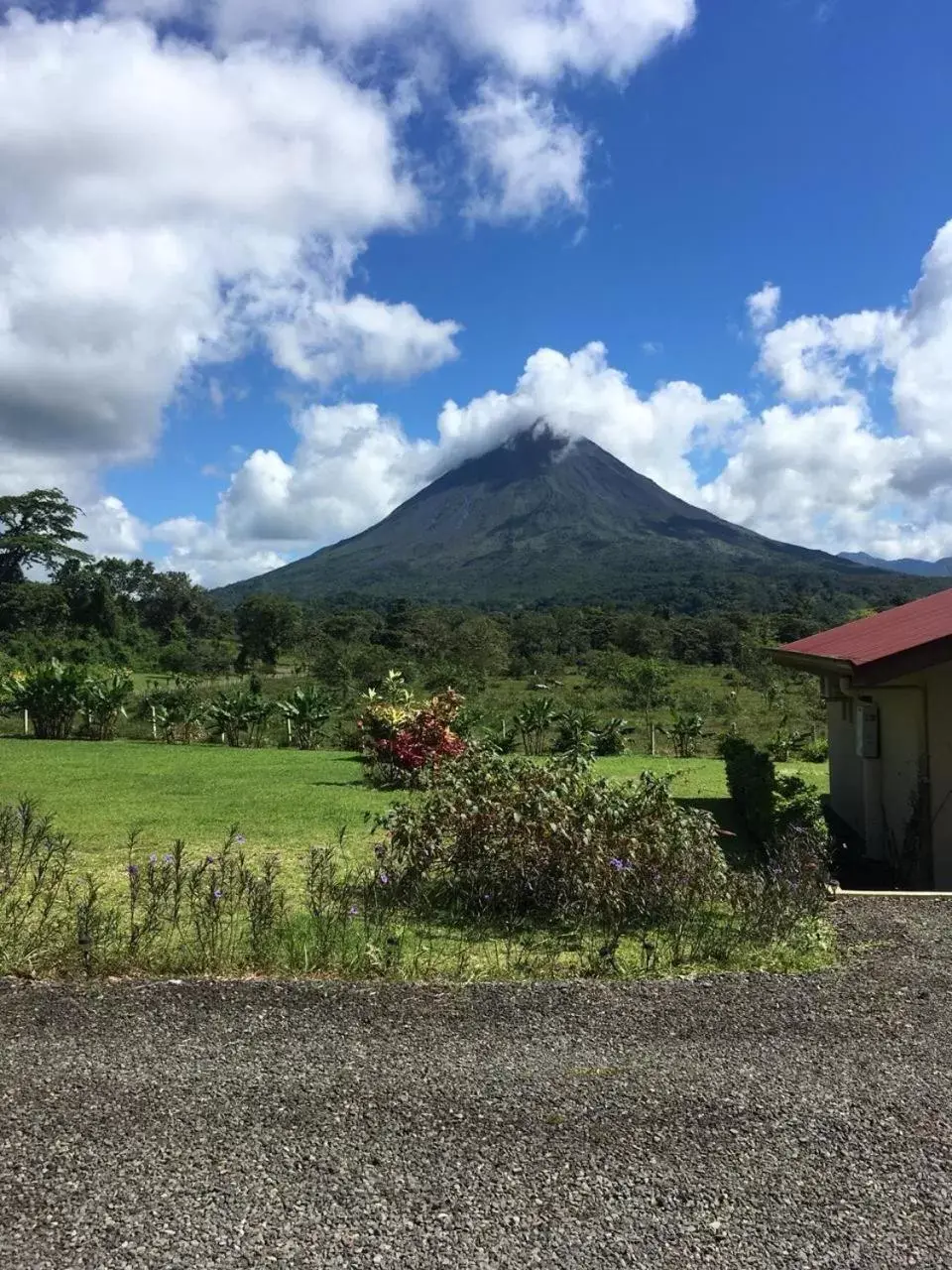 Natural landscape in Arenal Roca Suites