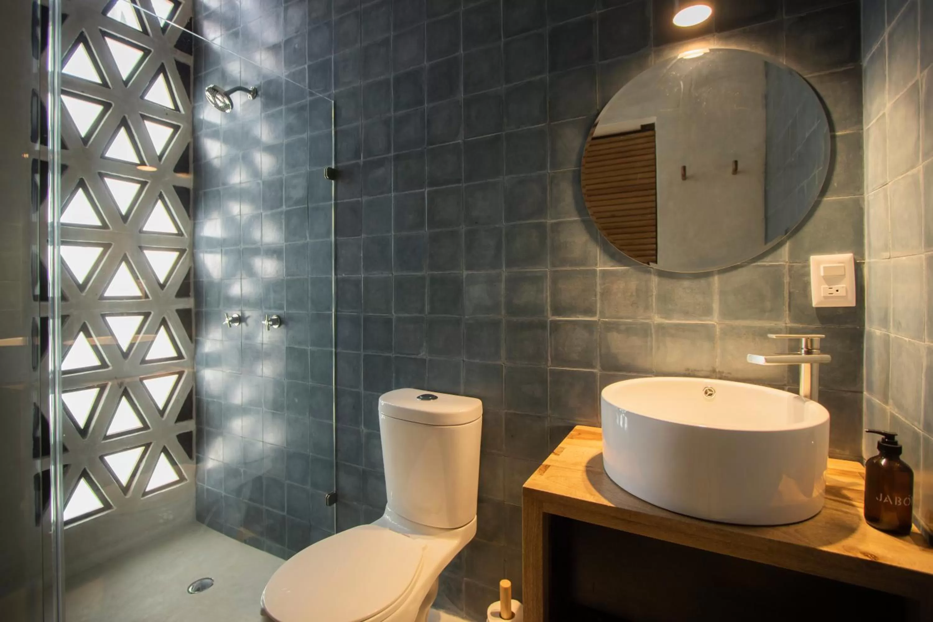 Toilet in Hotel Sin Nombre