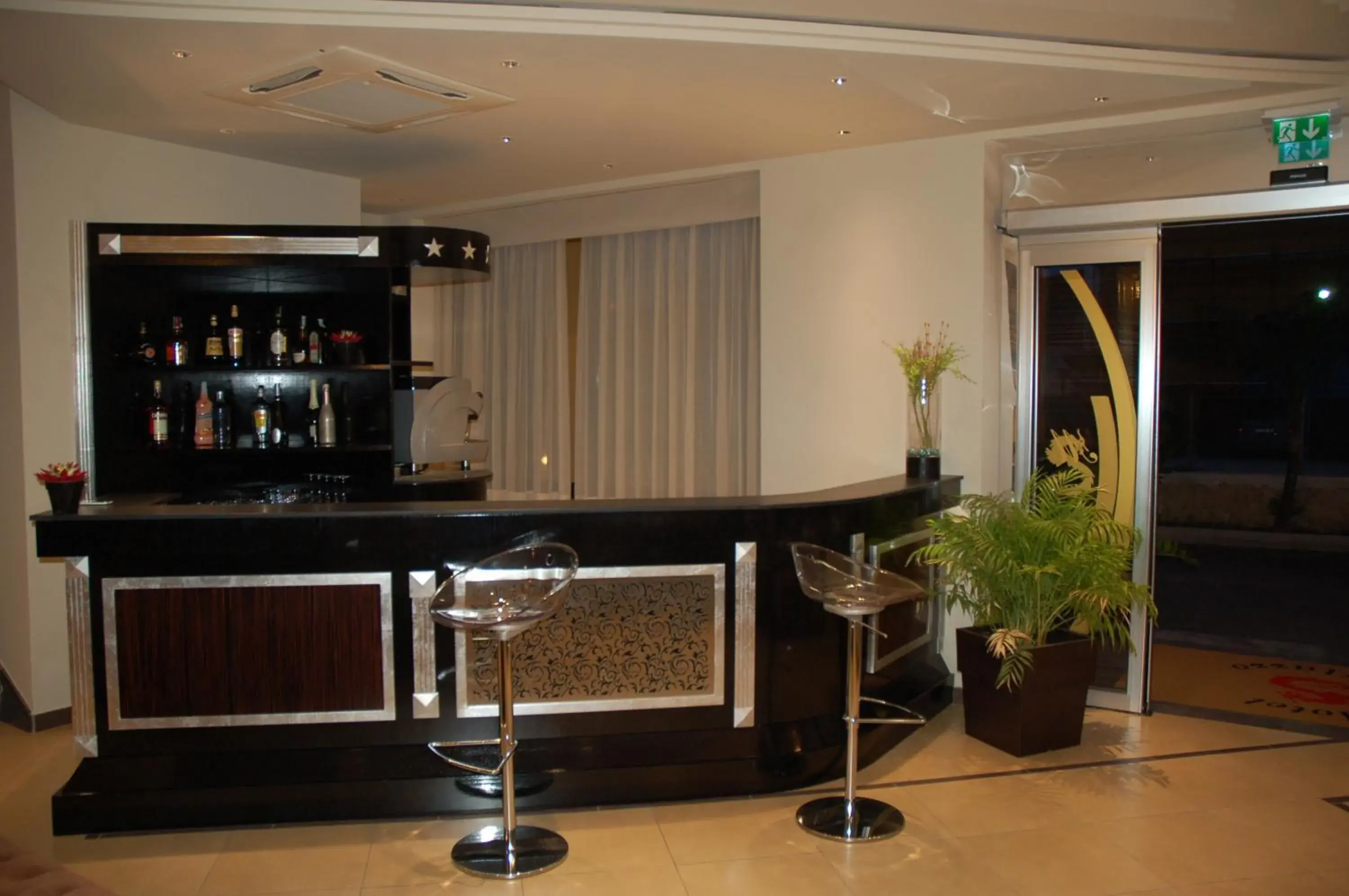 Night, Lobby/Reception in Hotel Milazzo