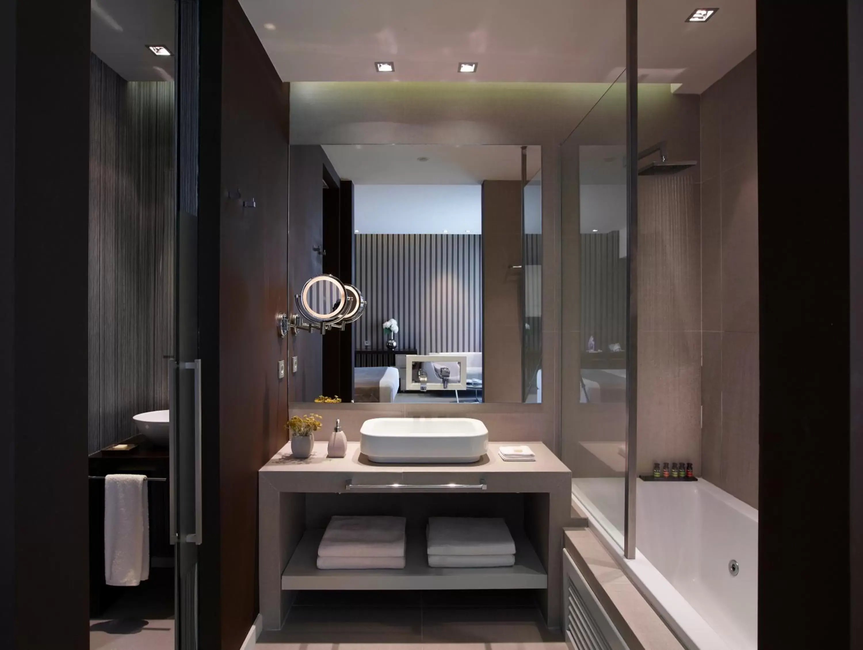 Shower, Bathroom in Aqua Blu Boutique Hotel & Spa, Adults Only- Small Luxury Hotels of the World