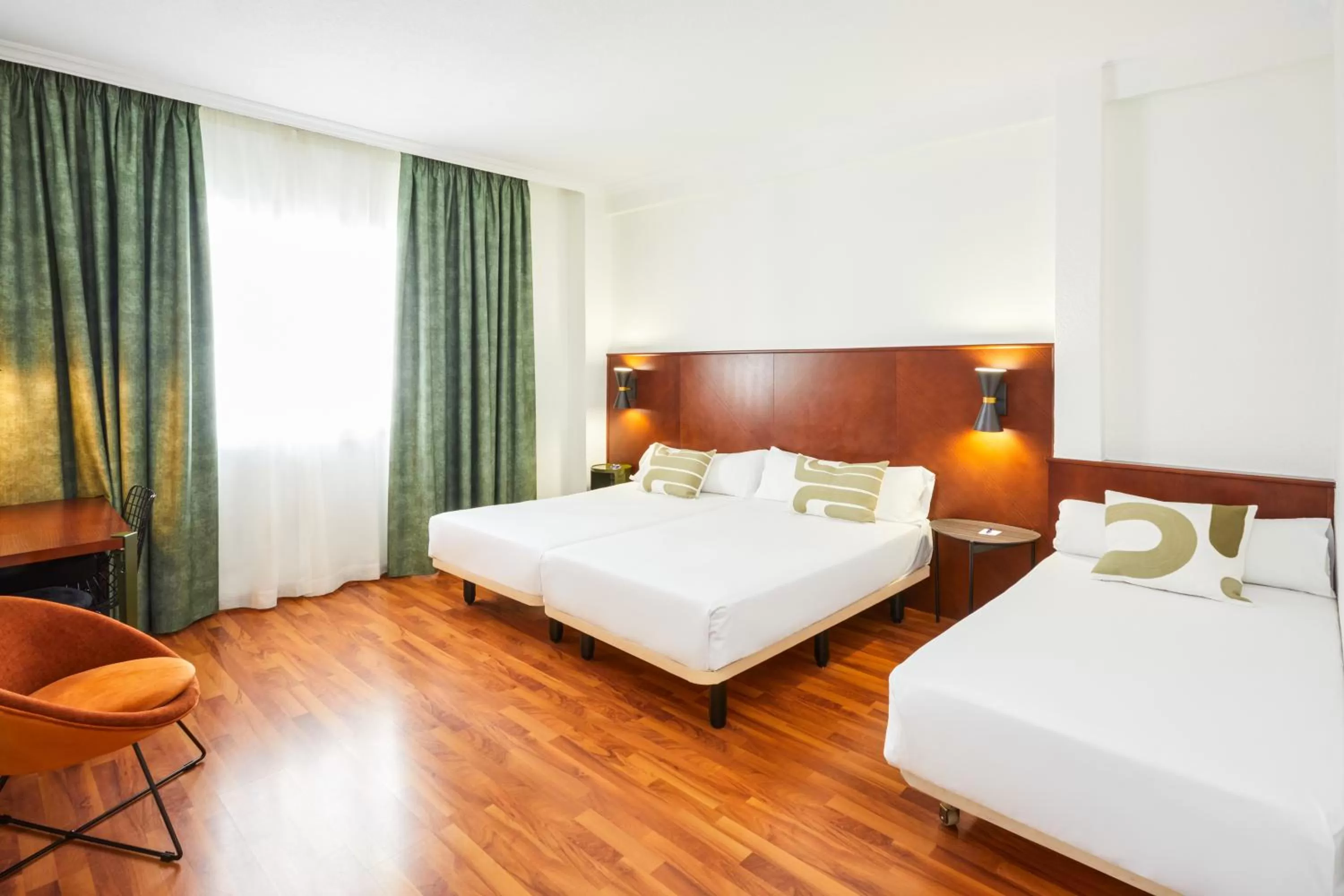 Bed in Hotel Casón del Tormes by HappyCulture