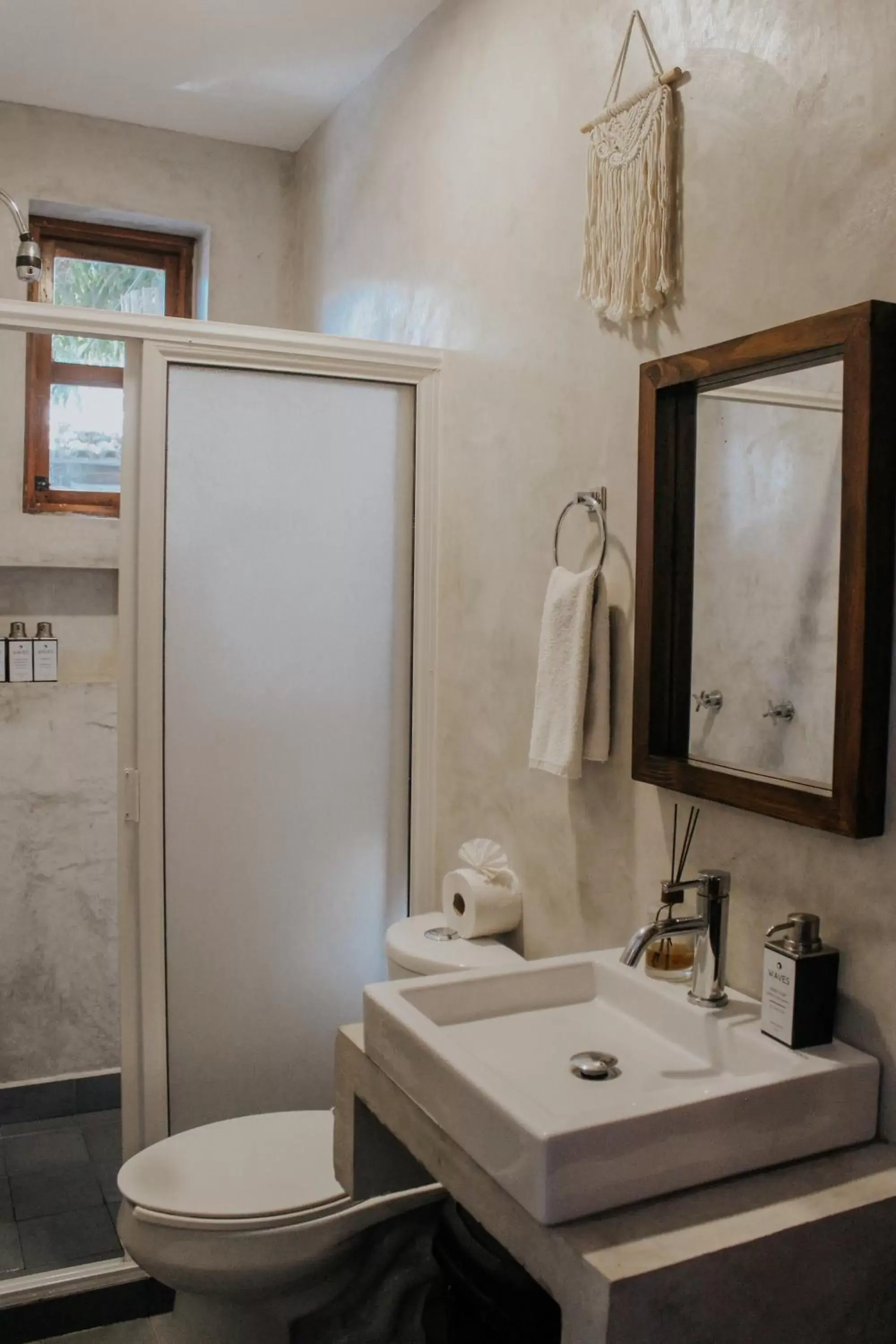 Bathroom in Casa de Olas Boutique Hotel