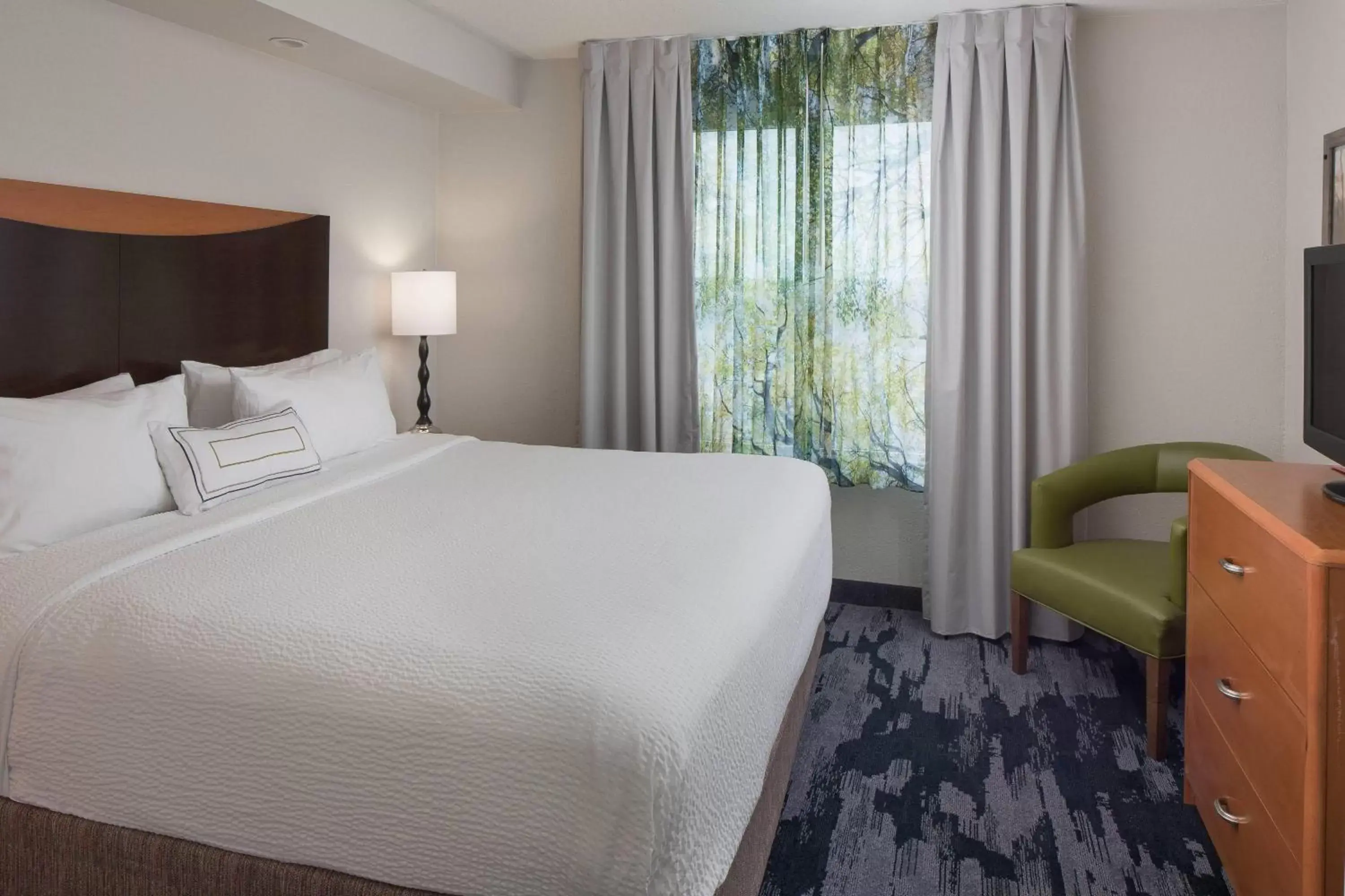 Bedroom, Bed in Fairfield Inn & Suites by Marriott Orlando Lake Buena Vista
