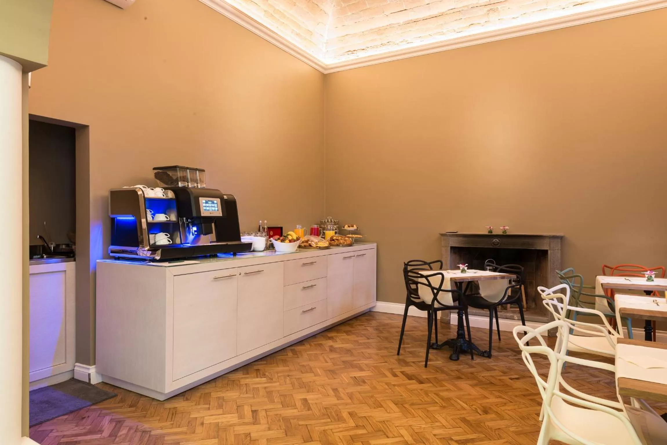 Continental breakfast in Forte16 View & SPA