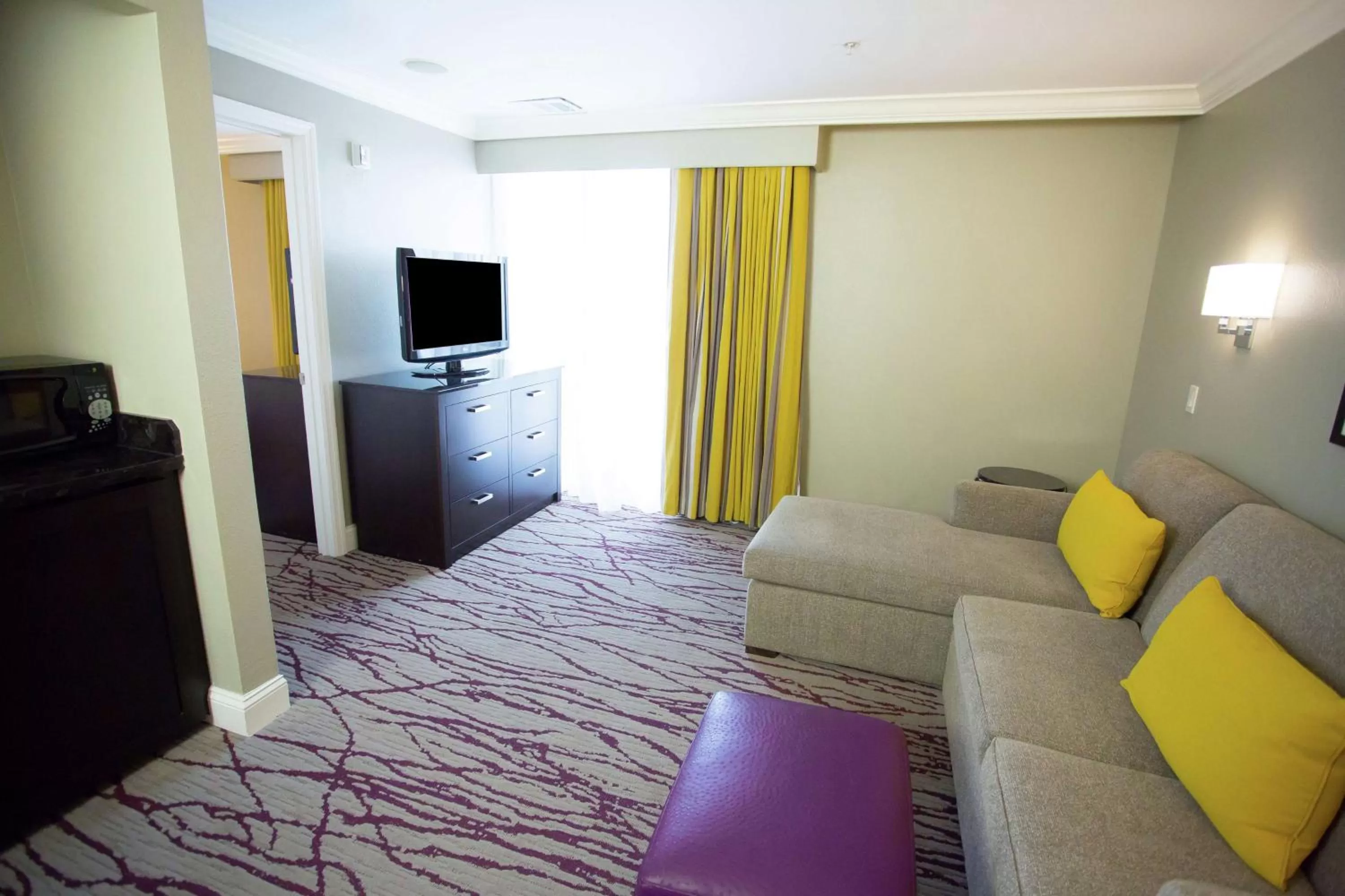 Bedroom in DoubleTree by Hilton Historic Savannah