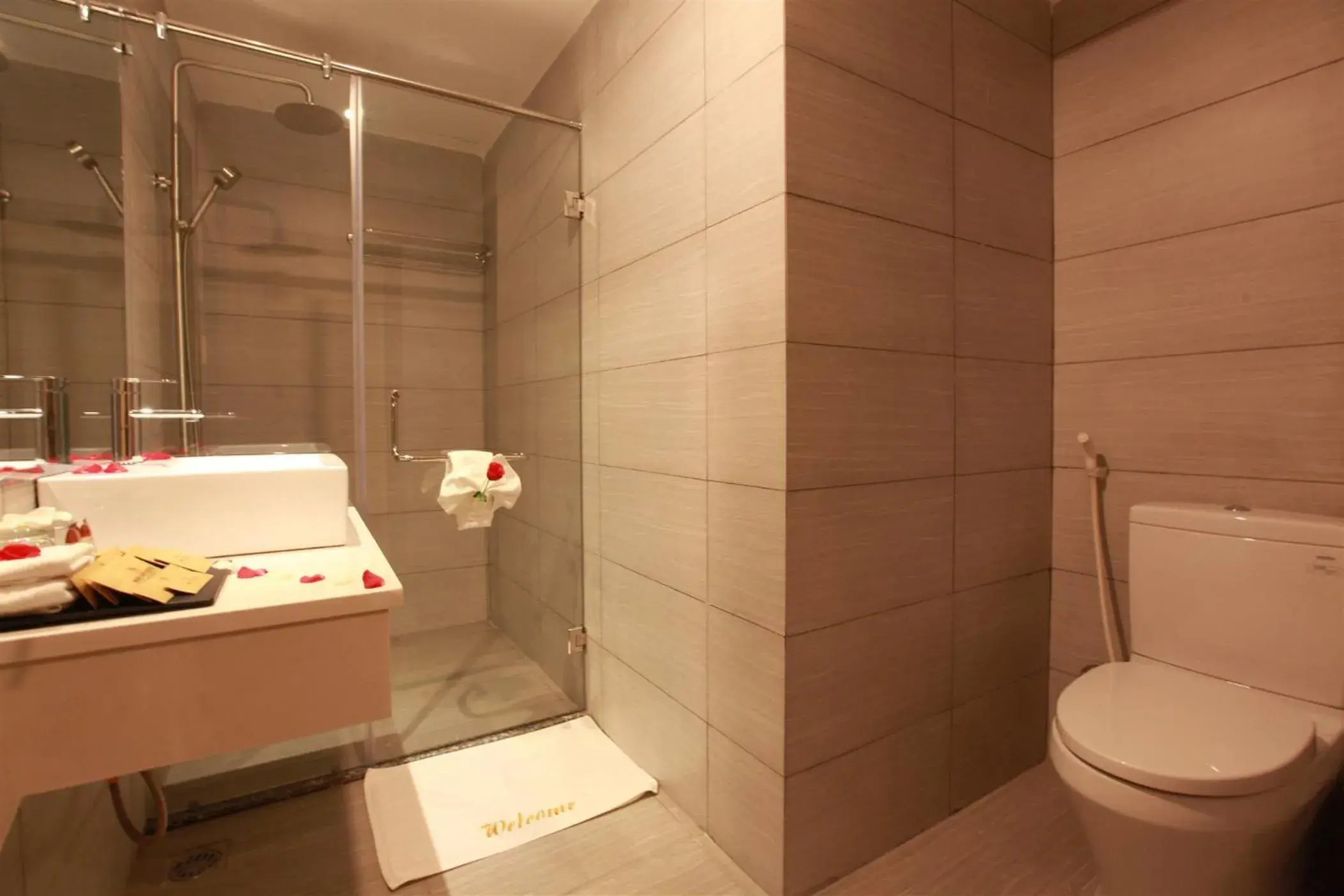 Bathroom in Minh Tam Hotel & Spa 3/2