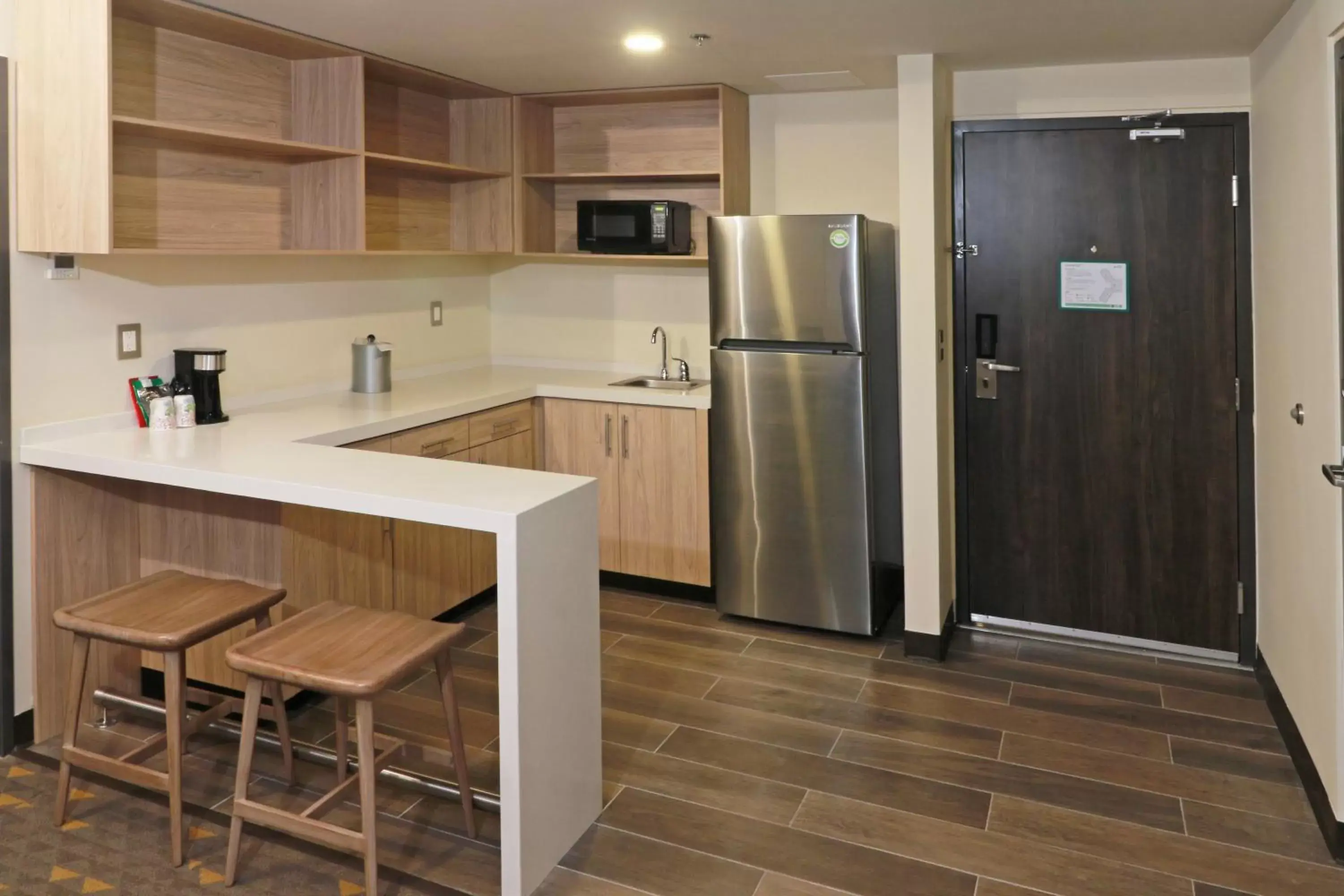 Photo of the whole room, Kitchen/Kitchenette in Holiday Inn - Ciudad Juarez, an IHG Hotel