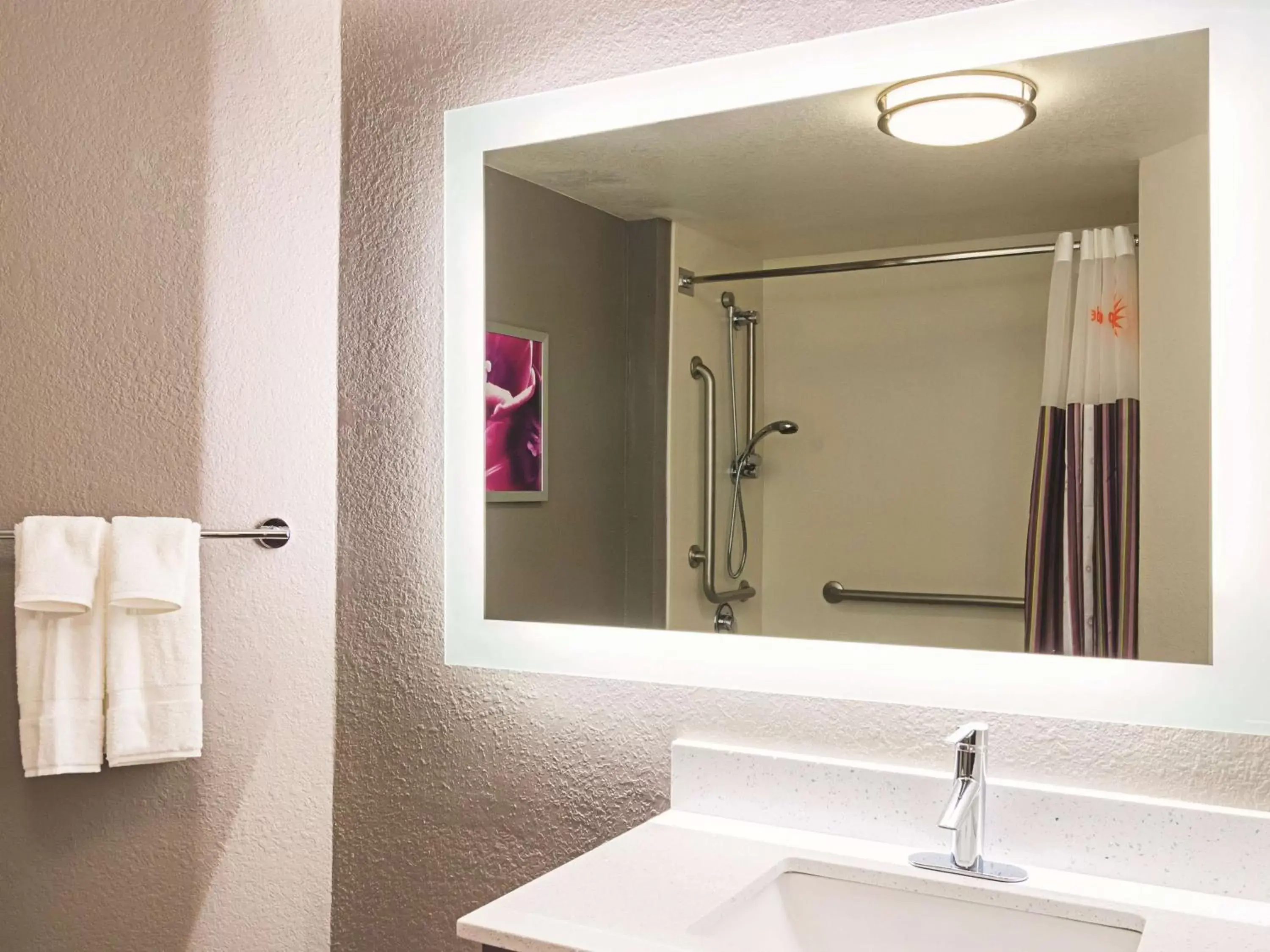 Photo of the whole room, Bathroom in La Quinta by Wyndham Denver Tech Center