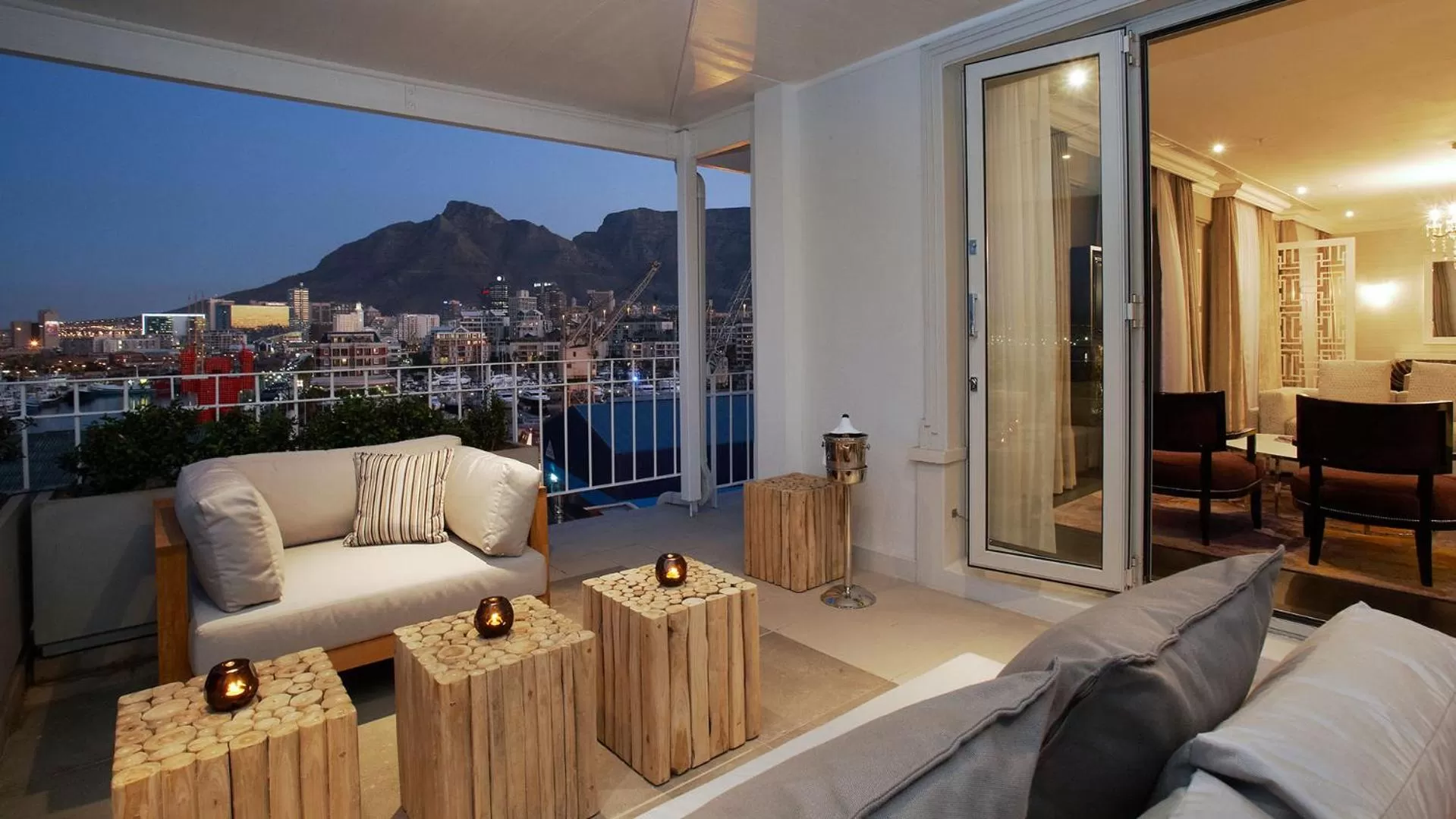 Queen Victoria Hotel by NEWMARK