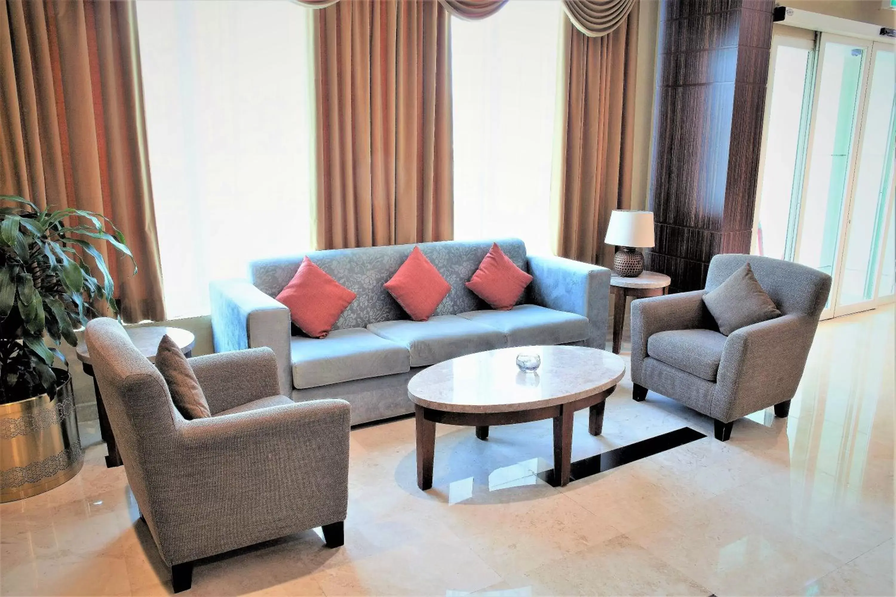 Lobby or reception, Seating Area in Best Western Plus Salmiya