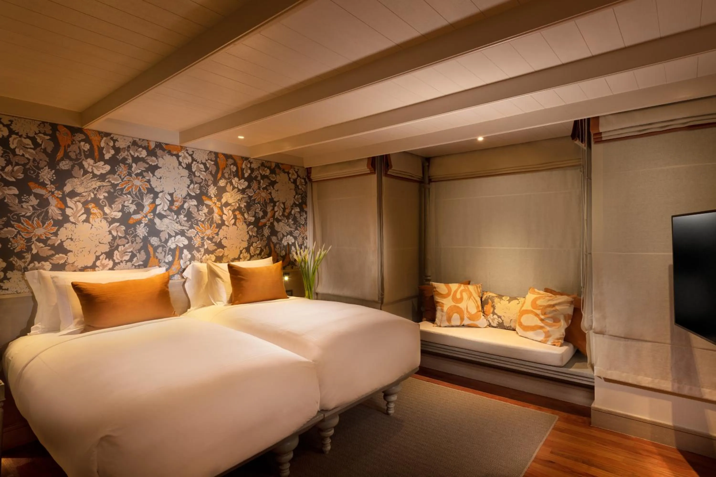 Bedroom, Bed in Anantara Mai Khao Phuket Villas