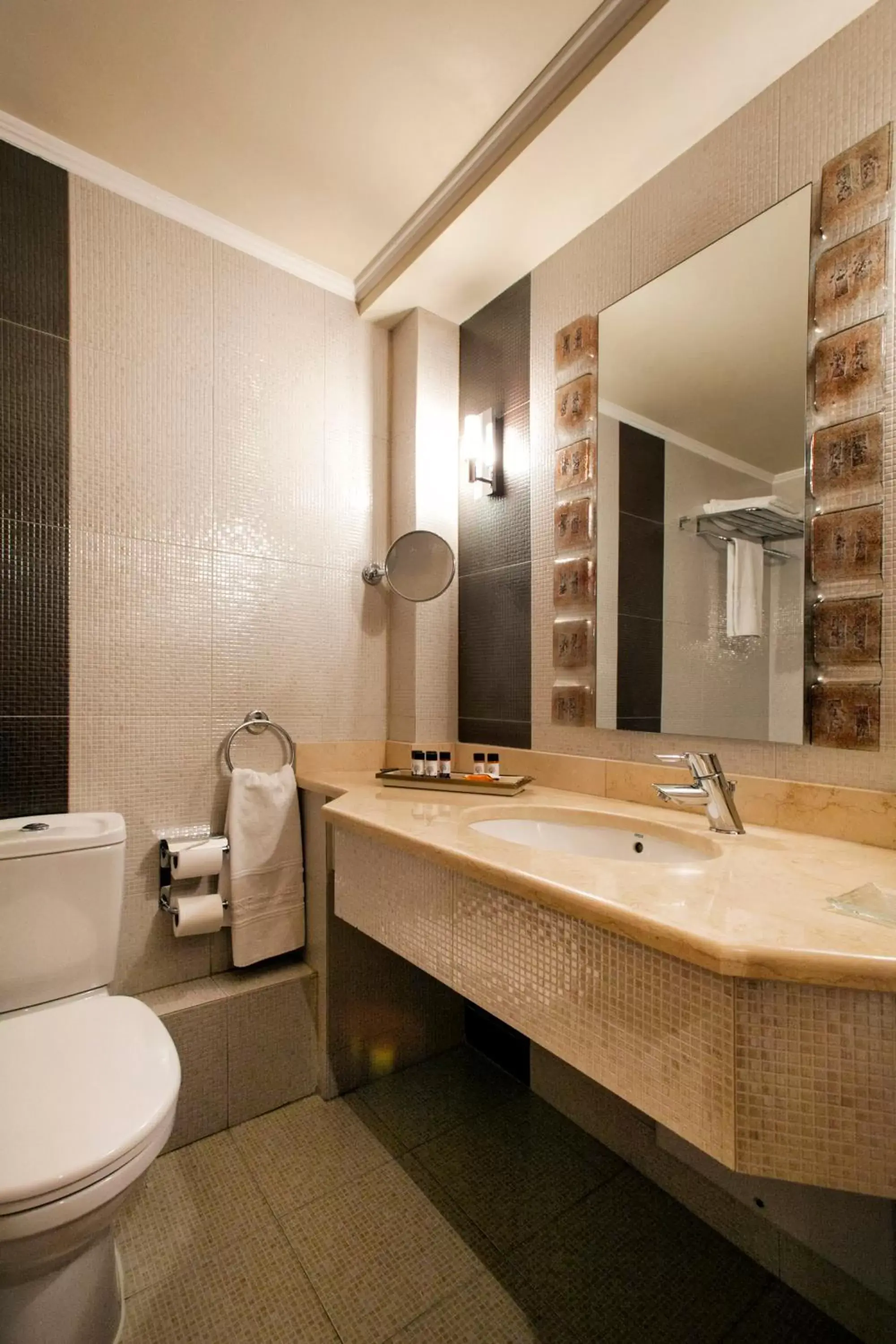 Bathroom in Porto Palace Hotel Thessaloniki