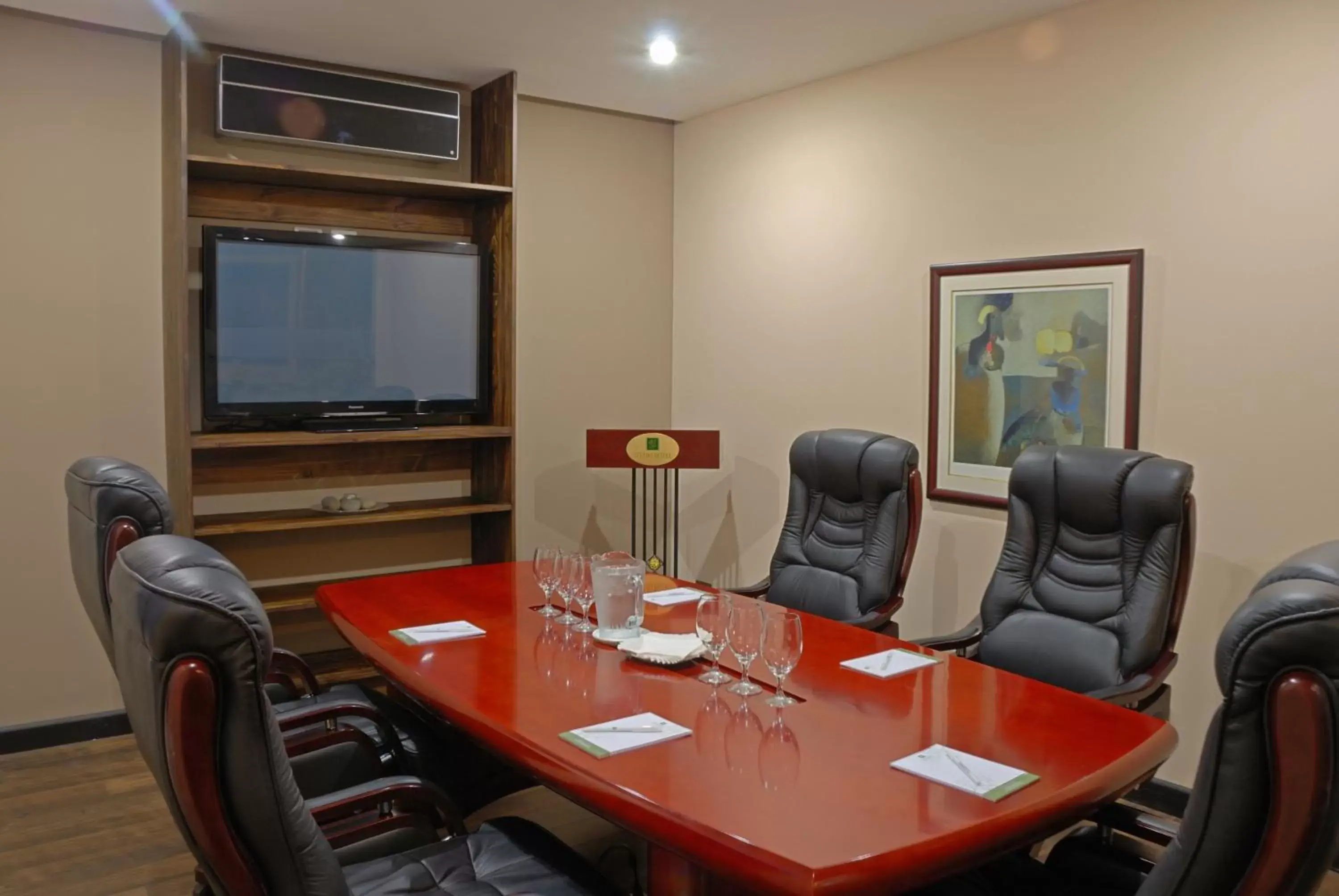 Business facilities in Studio Hotel Boutique