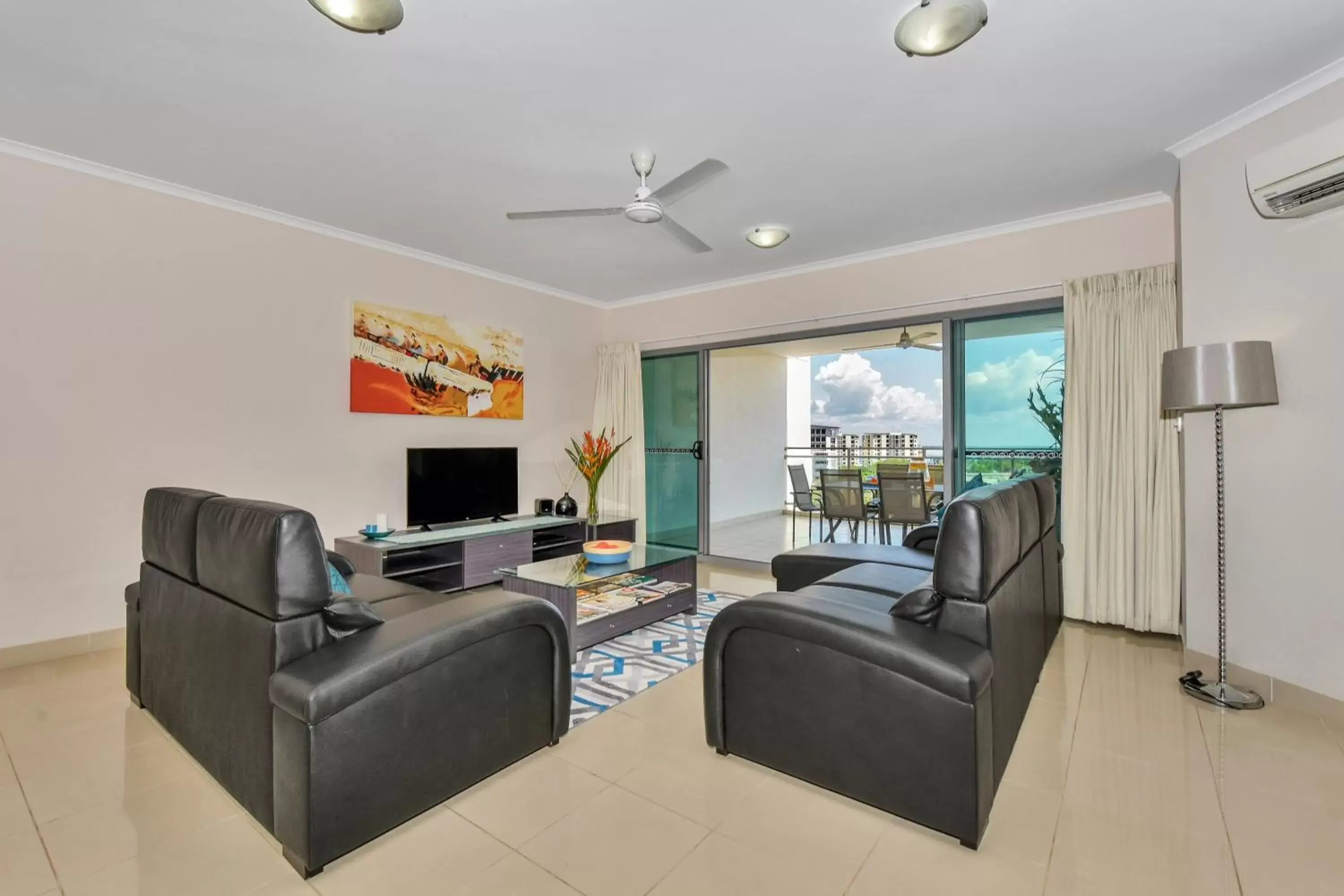 Balcony/Terrace, Seating Area in Argus Apartments Darwin