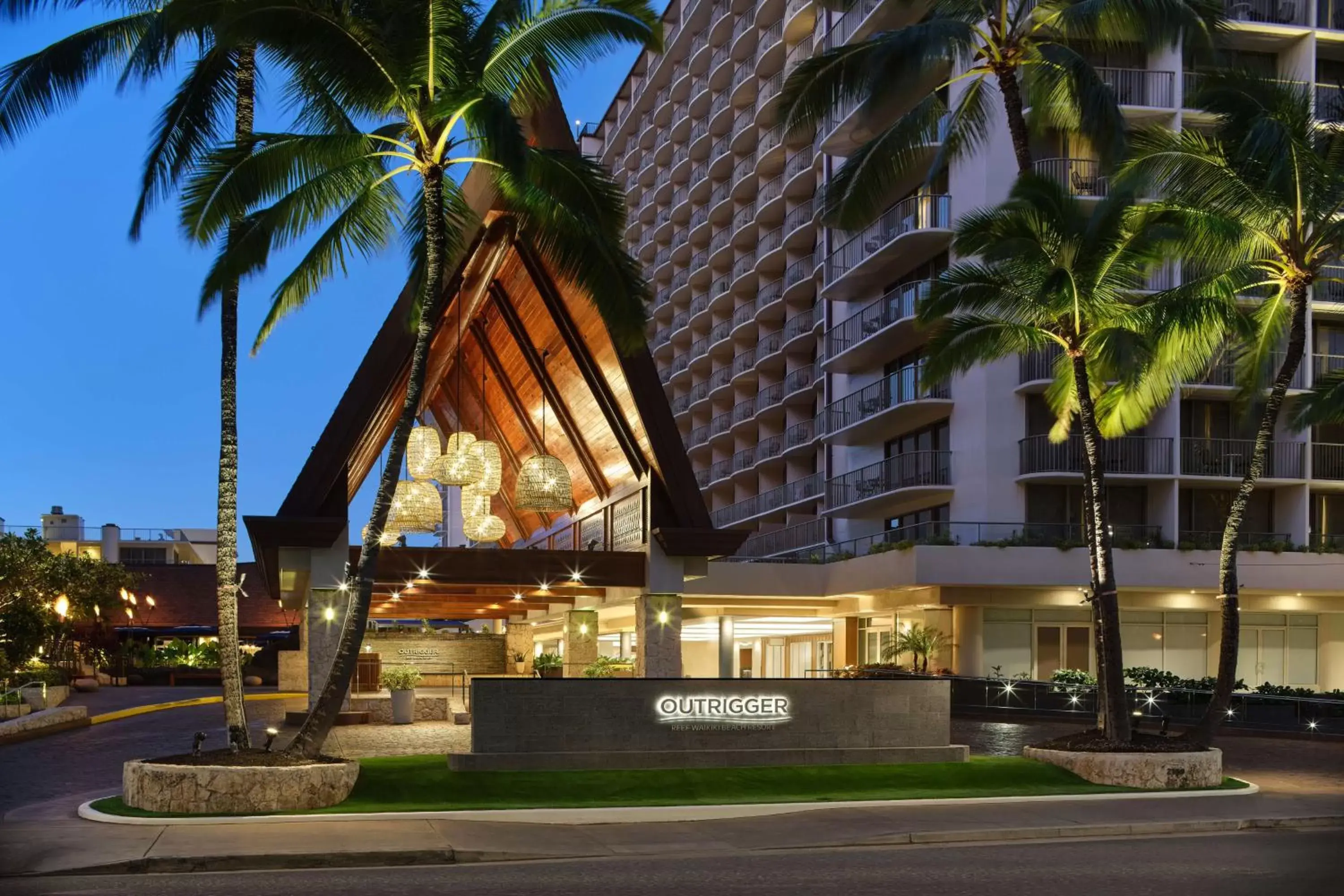 Property Building in OUTRIGGER Reef Waikiki Beach Resort