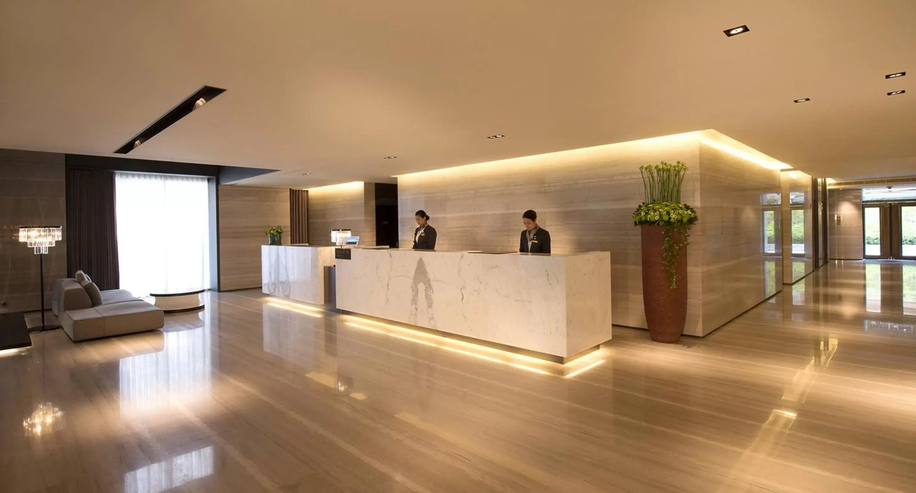 Staff, Lobby/Reception in Madison Taipei Hotel