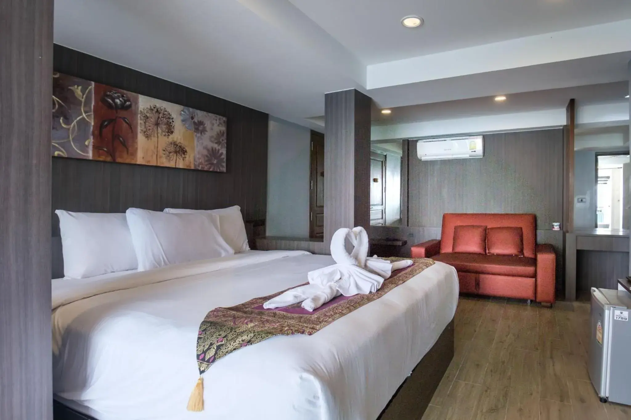 Bed in Cliff Lanta Suite-Koh Lanta Krabi