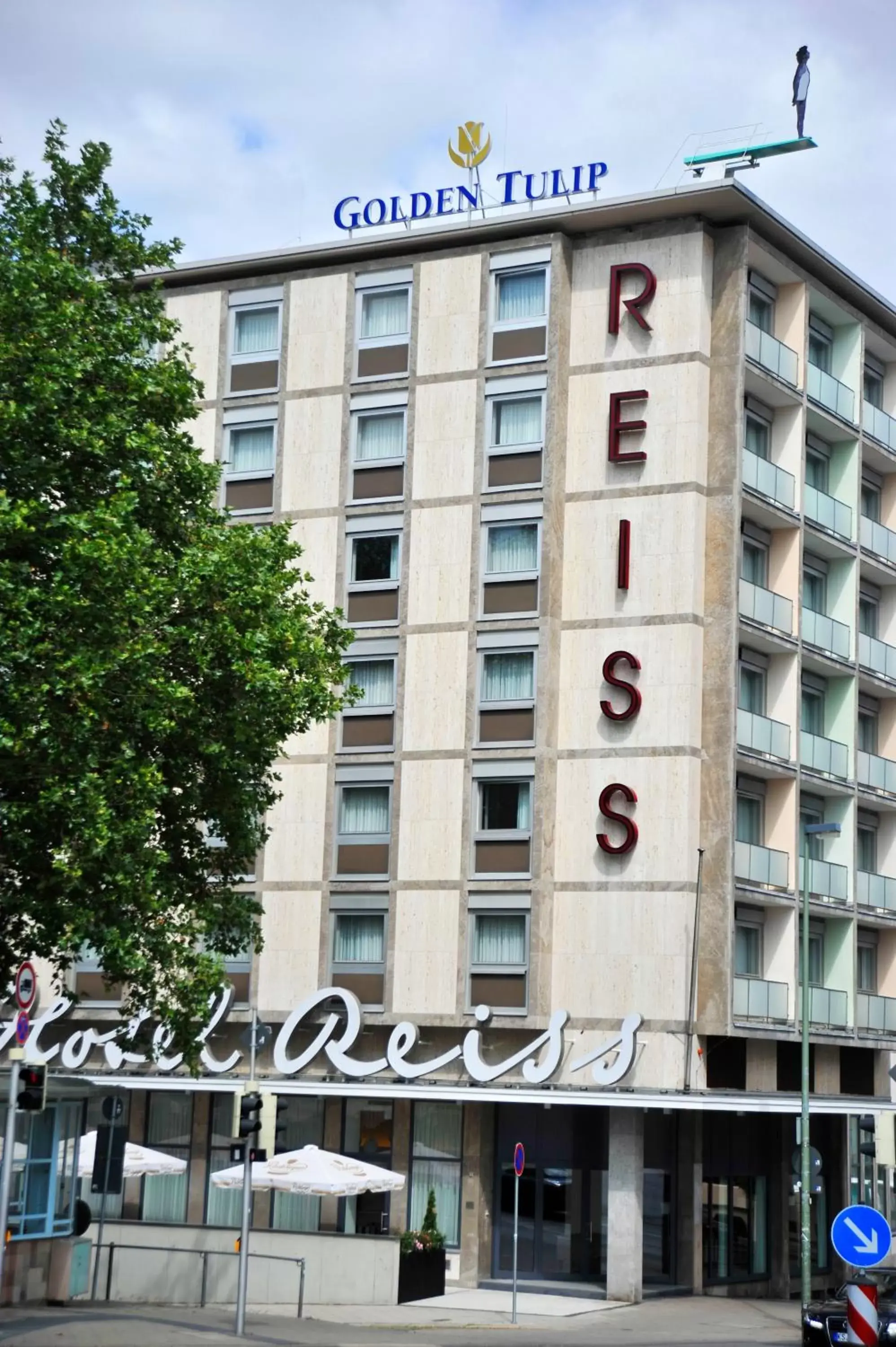 Property Building in Golden Tulip Kassel Hotel Reiss