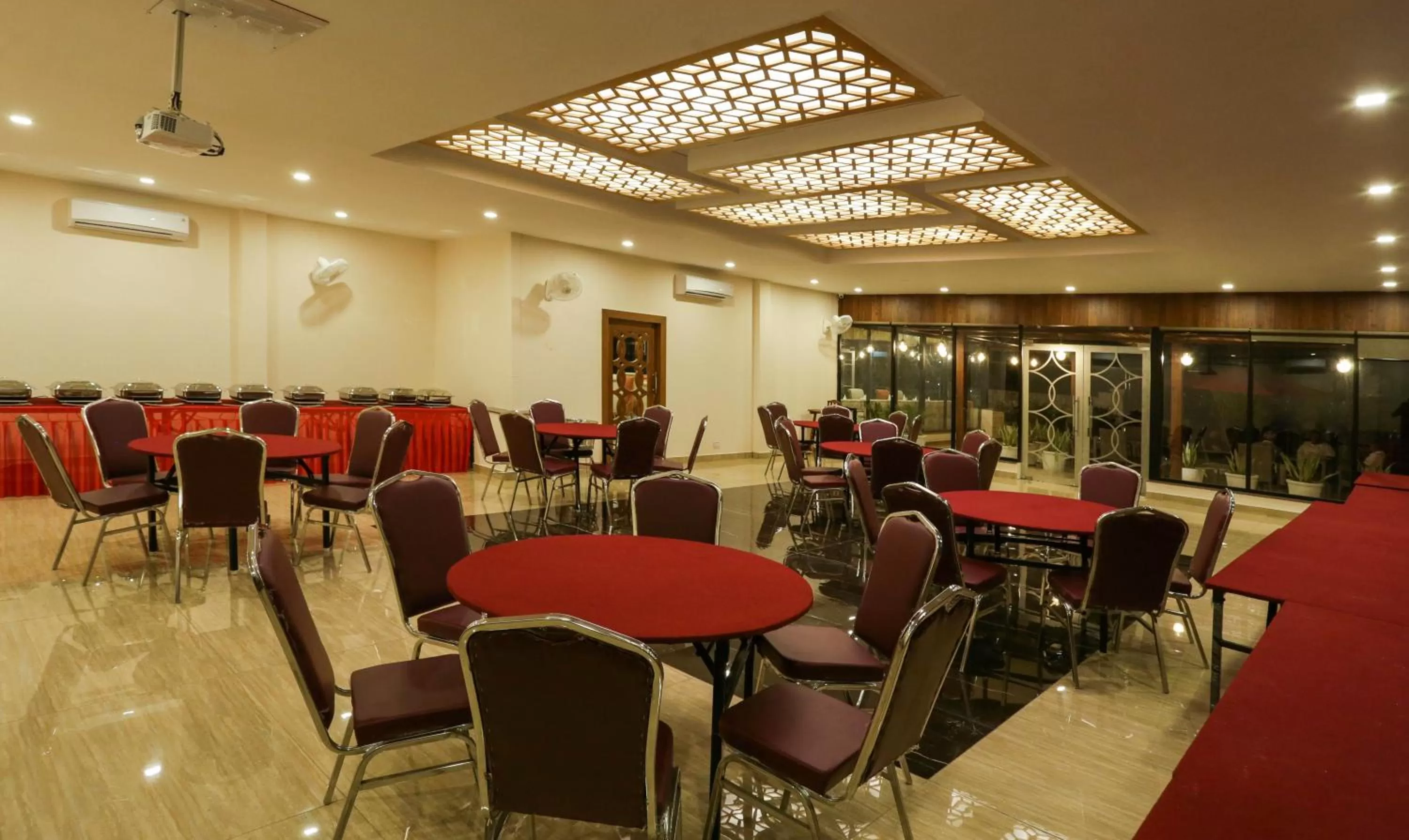 Restaurant/places to eat in Treebo Blessing Bells