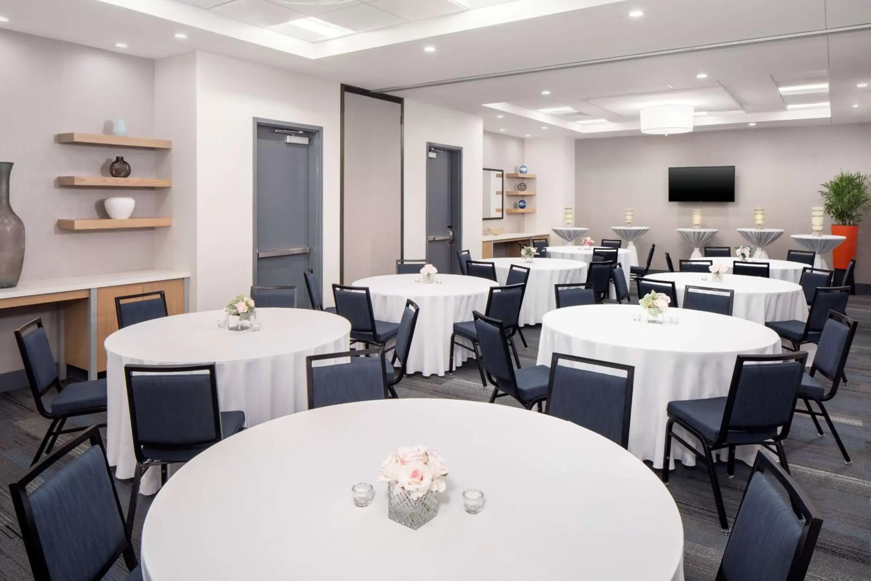 On site, Restaurant/Places to Eat in Hyatt House Charleston/Mount Pleasant