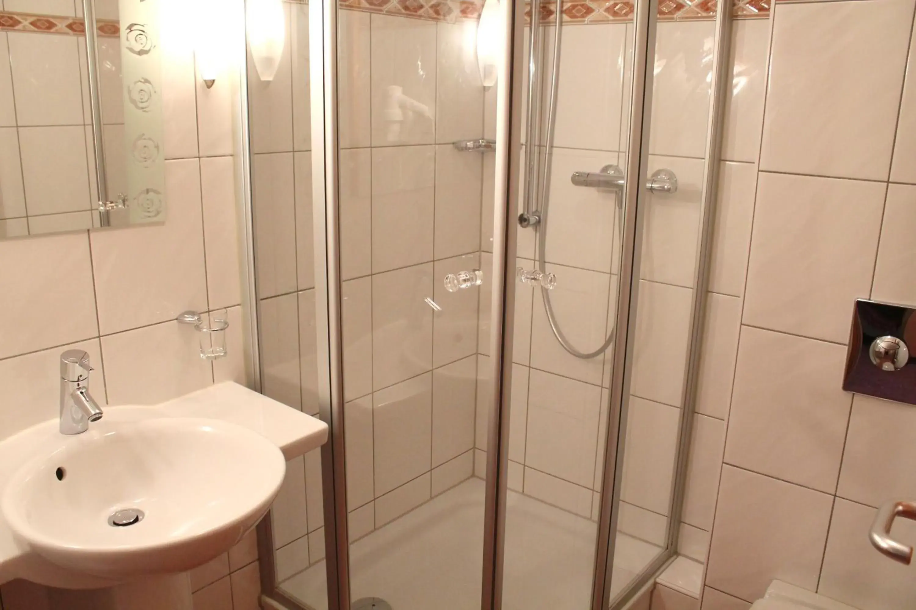 Bathroom in Hotel und Restaurant Eurohof