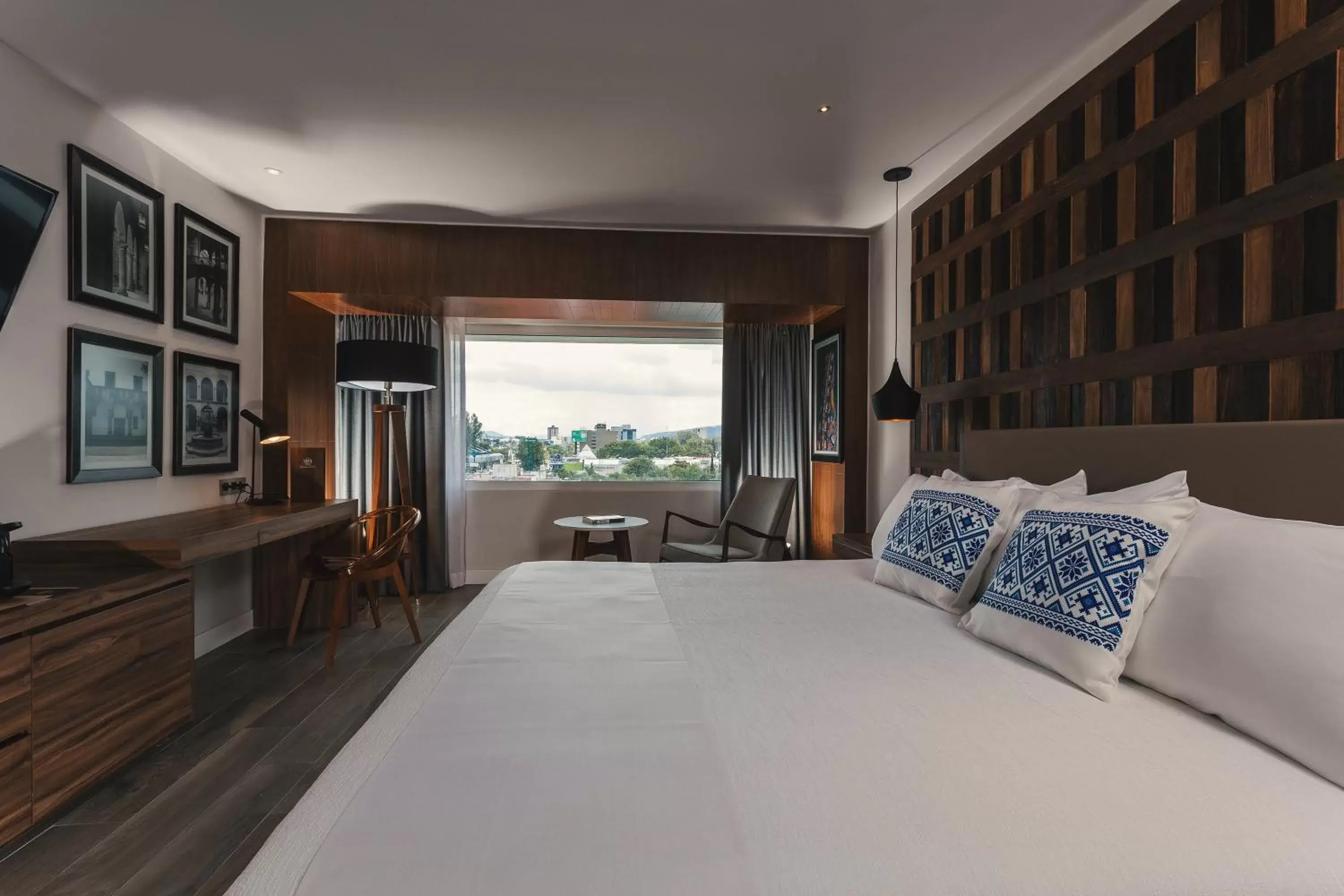 Photo of the whole room, Bed in Hotel Indigo Guadalajara Expo by IHG Photo of the whole room, Bed in Hotel Indigo Guadalajara Expo by IHG