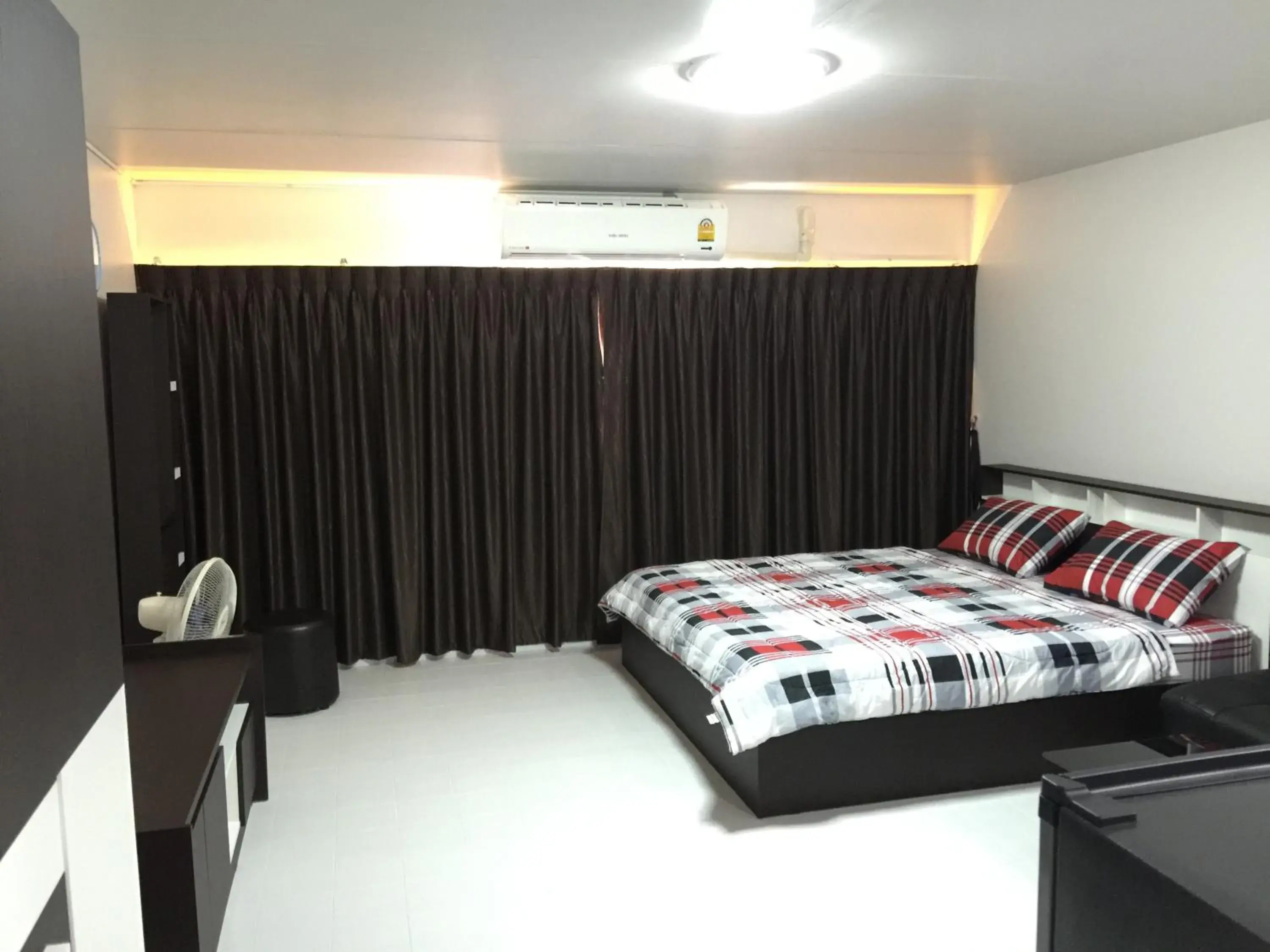 Bedroom, Room Photo in Muangthongthani Rental/Khun Dan
