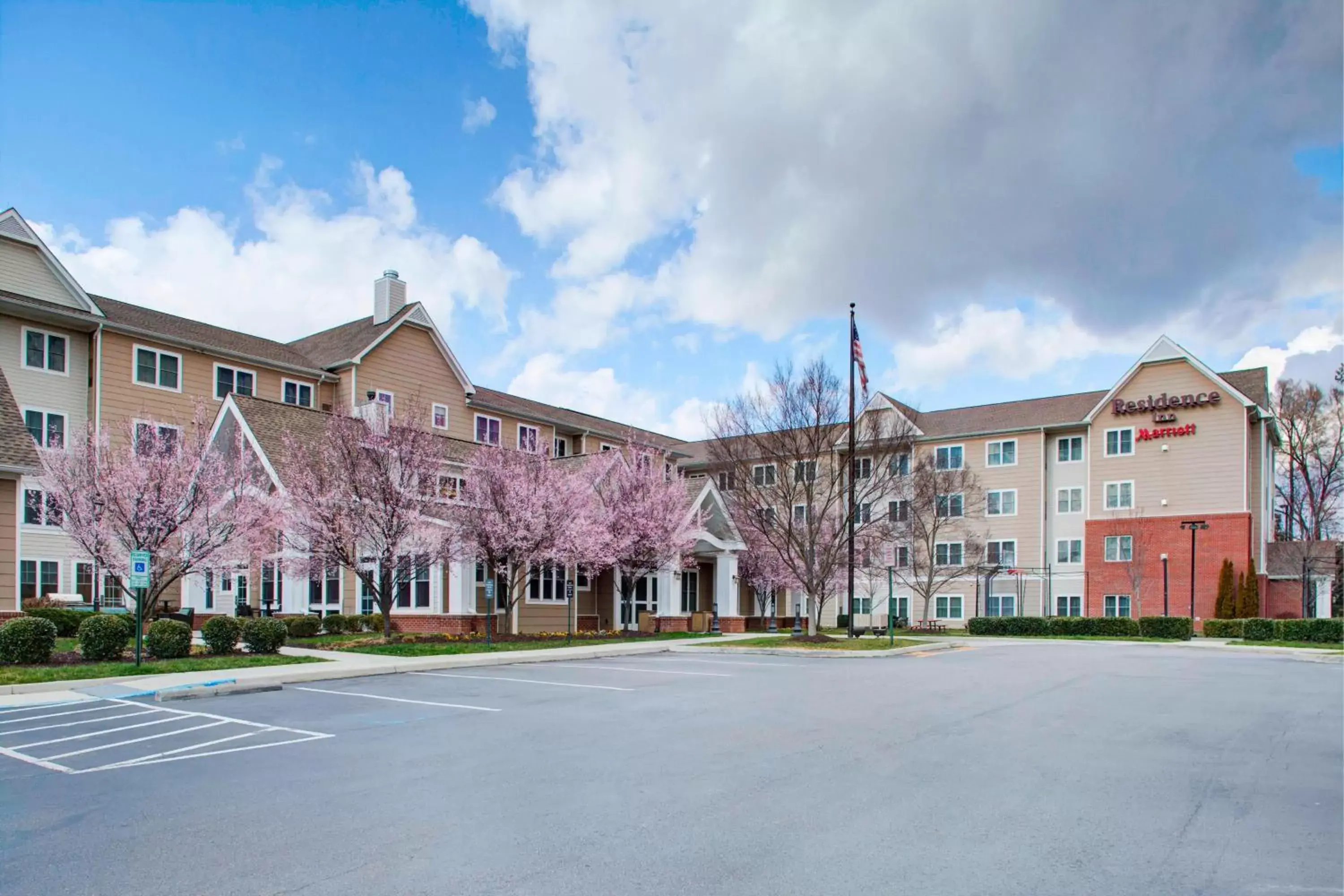 Property Building in Residence Inn by Marriott Richmond Chester