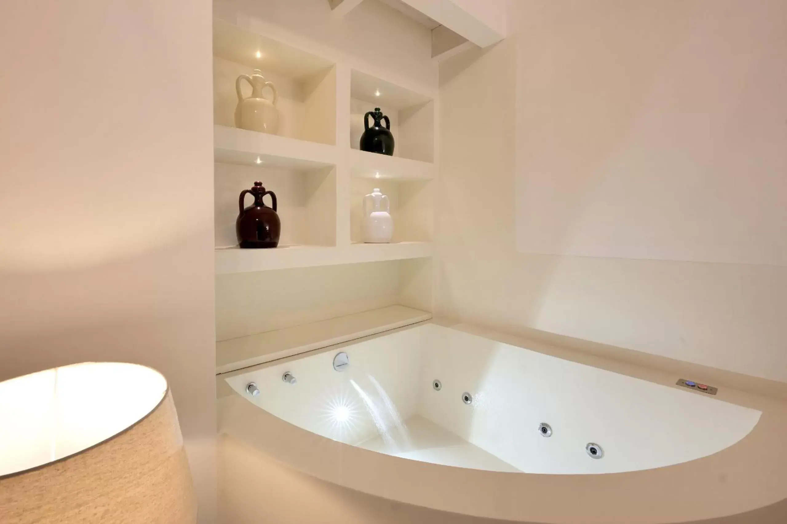 Suite with Balcony and Spa Bath - single occupancy in Dimora San Giuseppe Suite with Balcony and Spa Bath - single occupancy in Dimora San Giuseppe